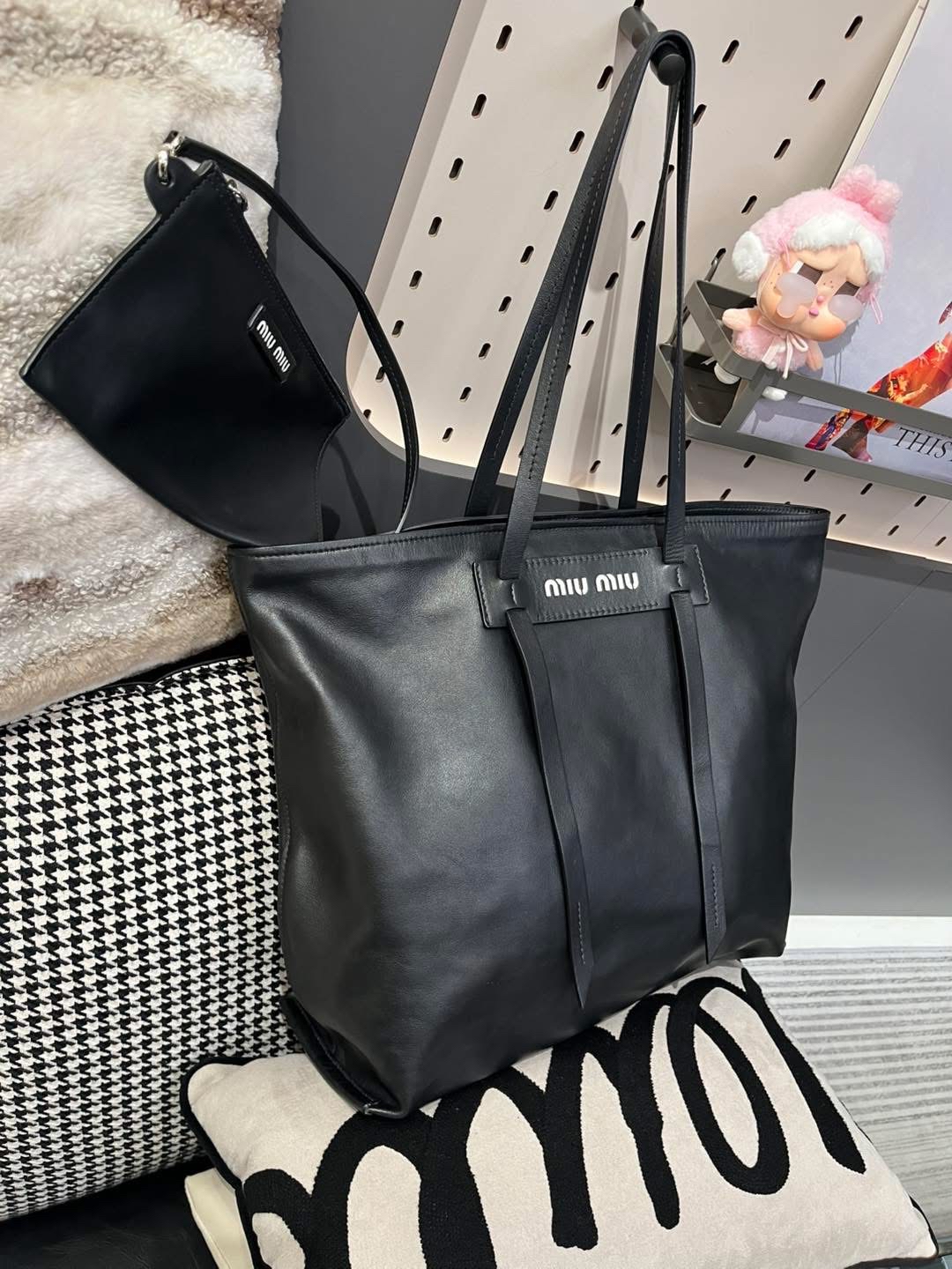 Miu Miu Grace Lux Tote bag calfskin 100%Authentic, 95%New✅dust bag