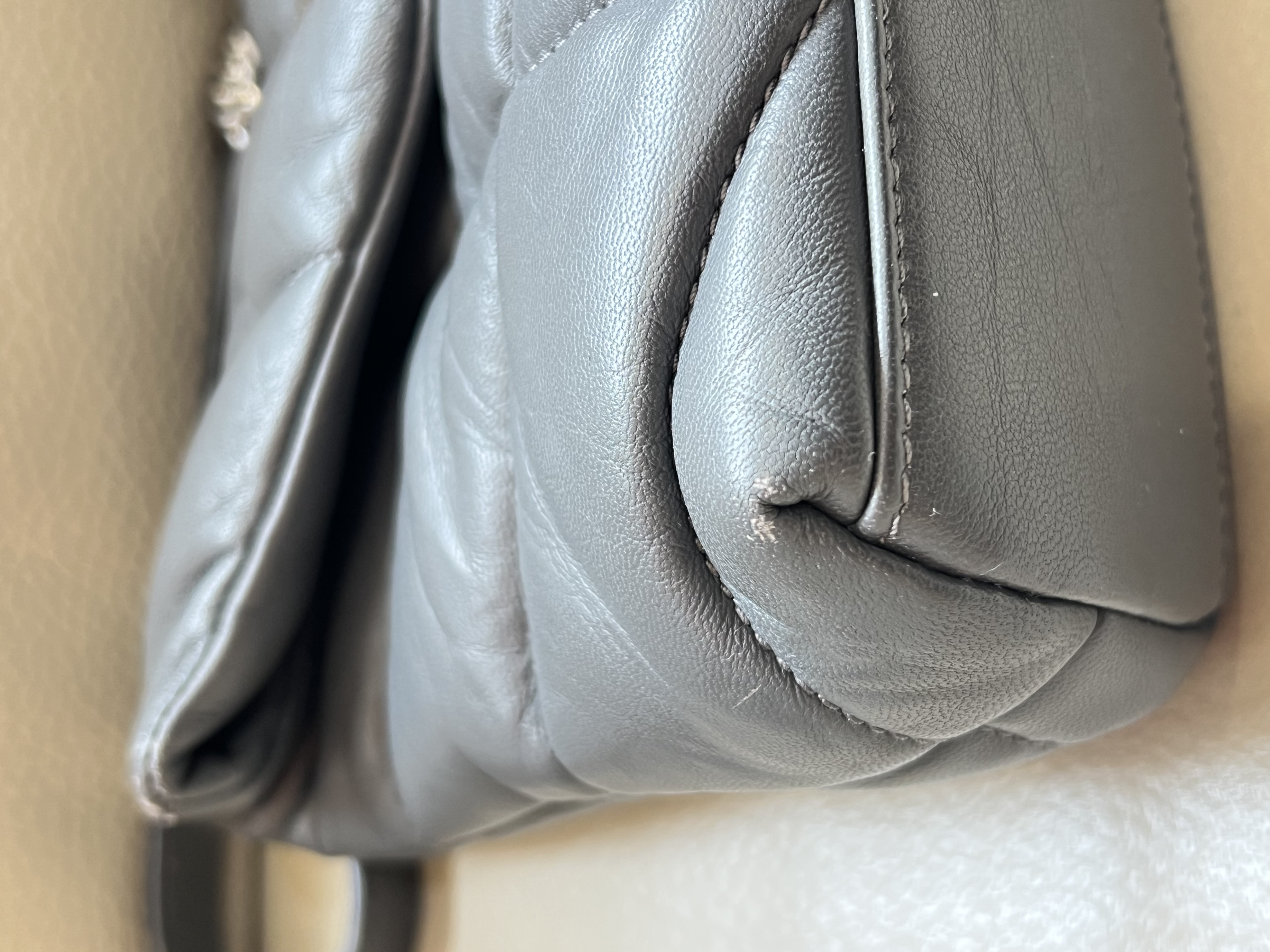 Pre-Owned YSL Loulou Puffer / Product Code: 36041631