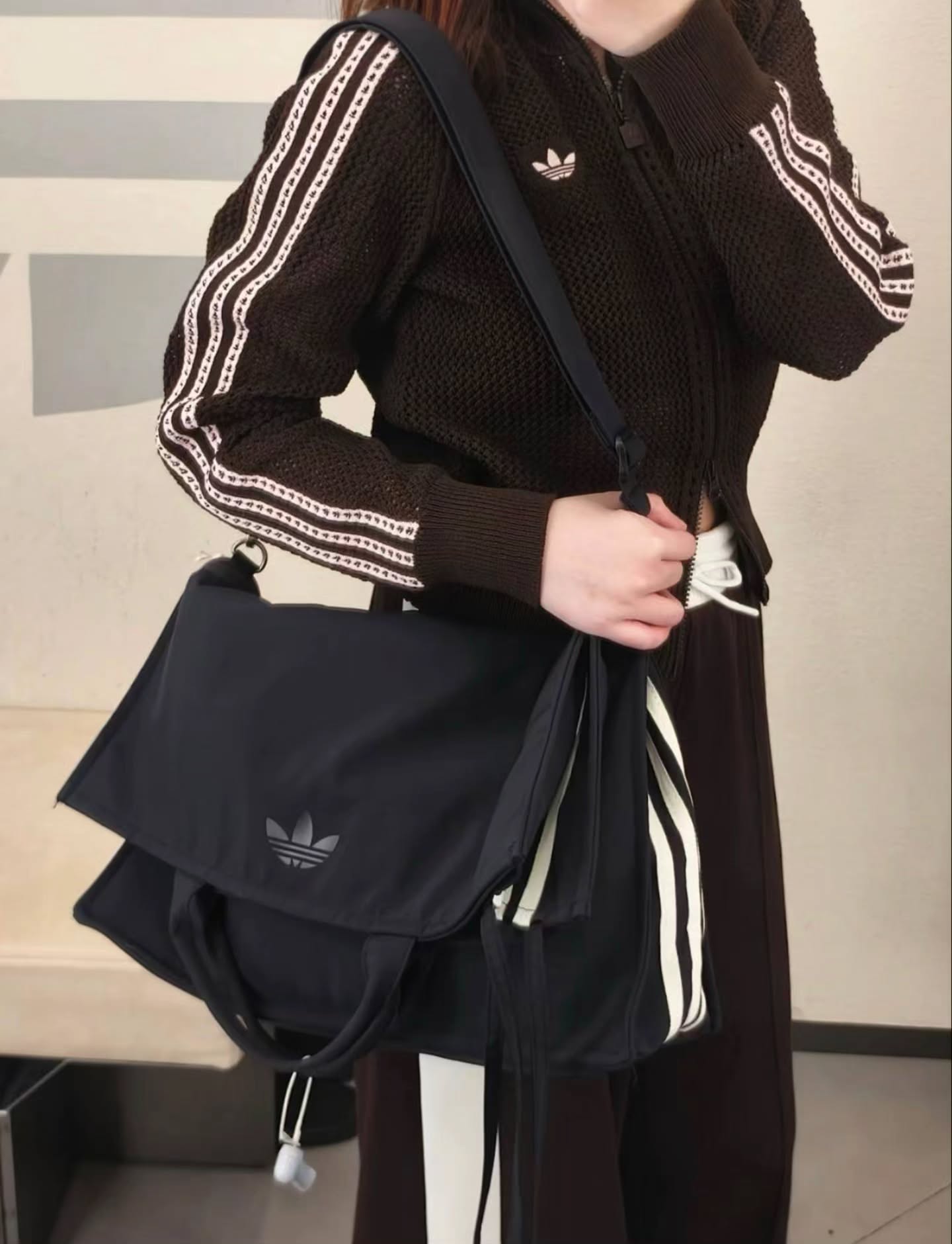 🖤三叶草 邮差包 🇭🇰