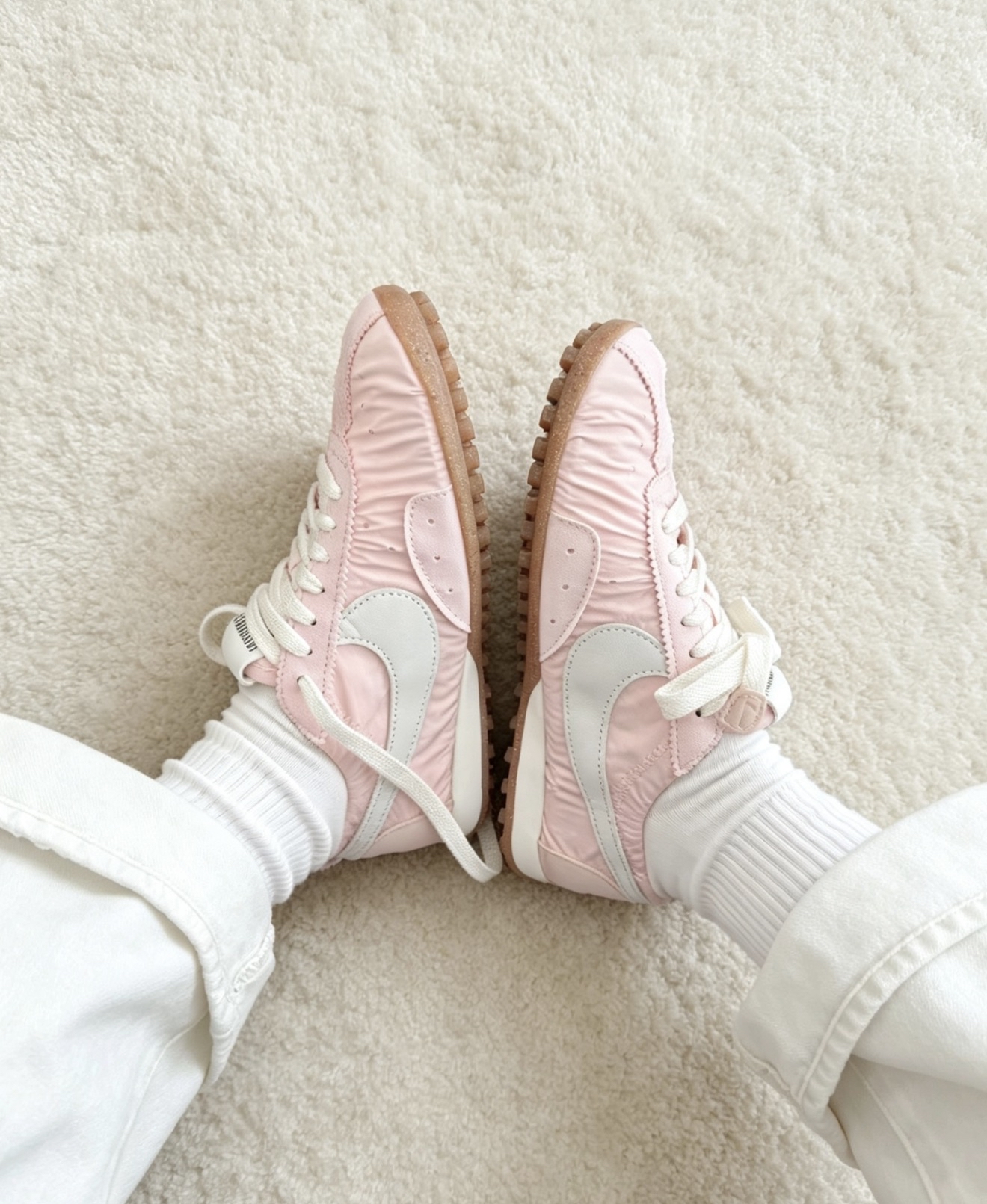 HV8547-601 Nike x Jacquemus Moon Aluminum Pink HV8547-601