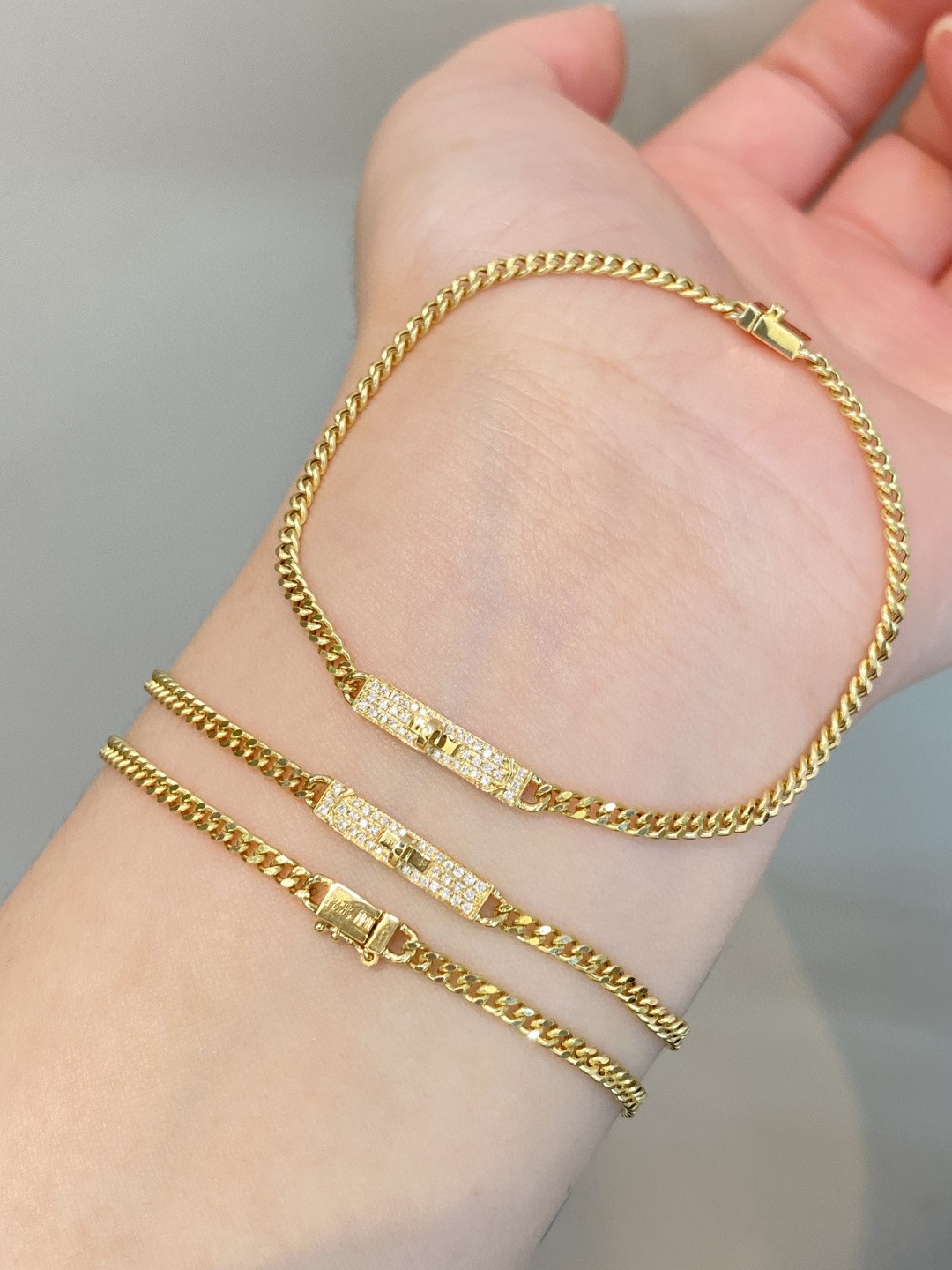 18K Diamond Bracelet 