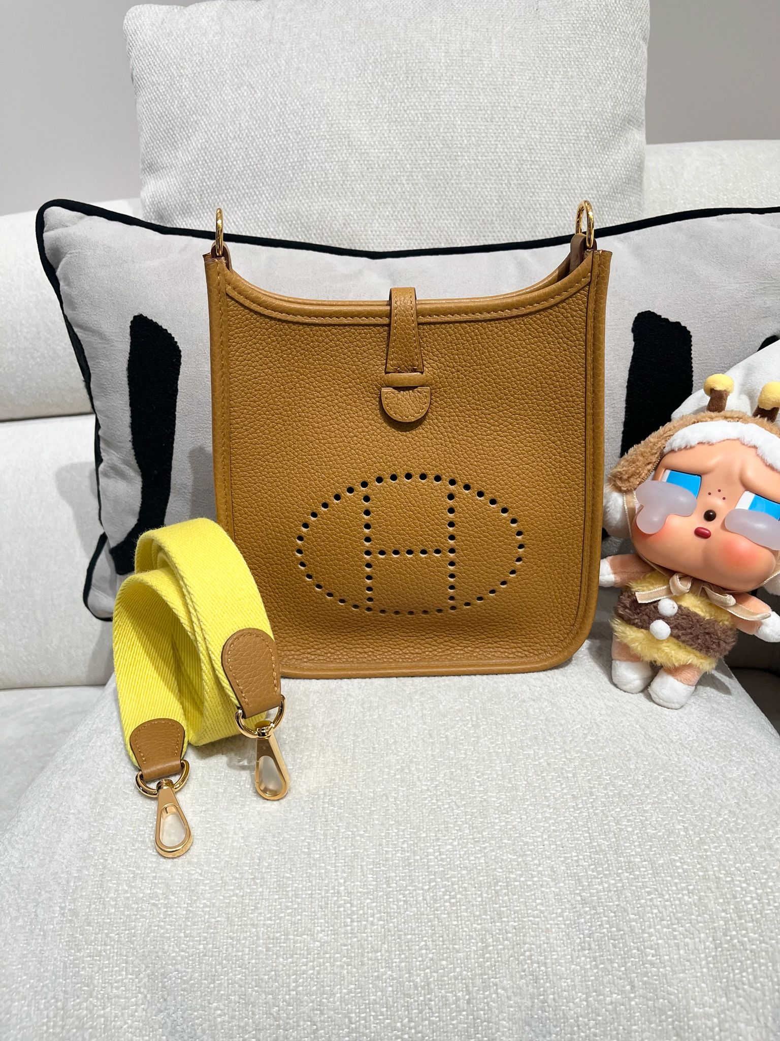 全新 Hermes mini evelyne ,芝麻金 STAMP Z 100%Authentic ,全新未使用品  ✅strap ✅dust bag✅box