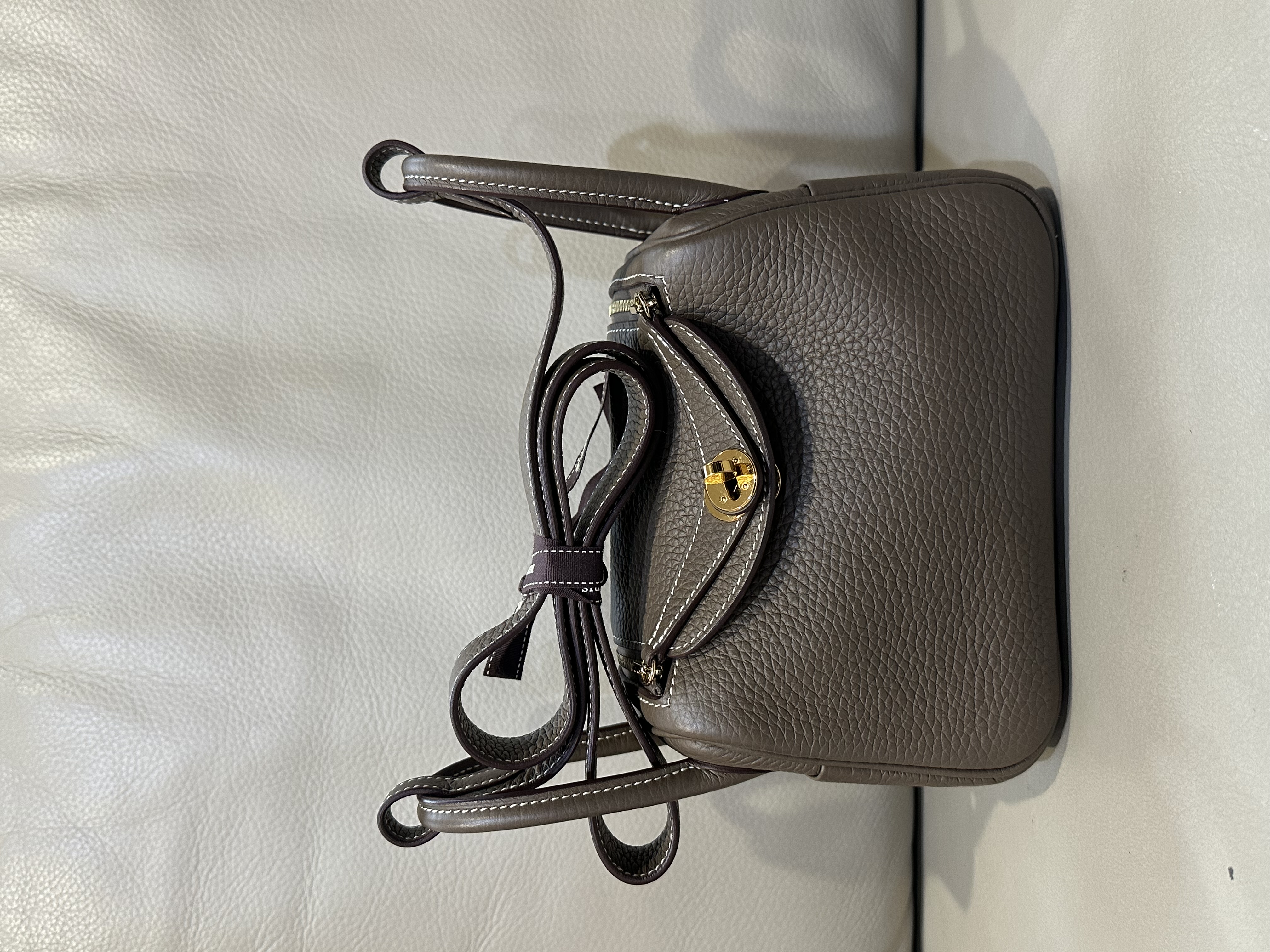 Pre-owned Hermès Mini Lindy bag Stamp B / Product Code: 26040510