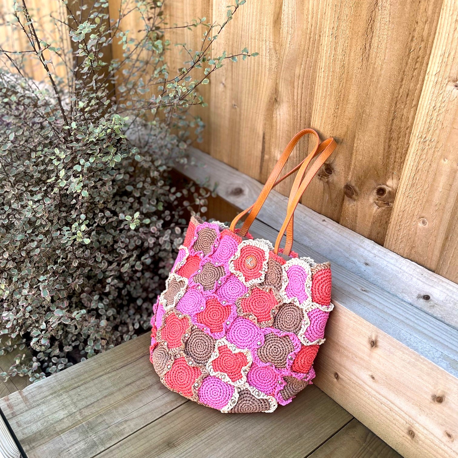 FLOWER PATCH - Tote