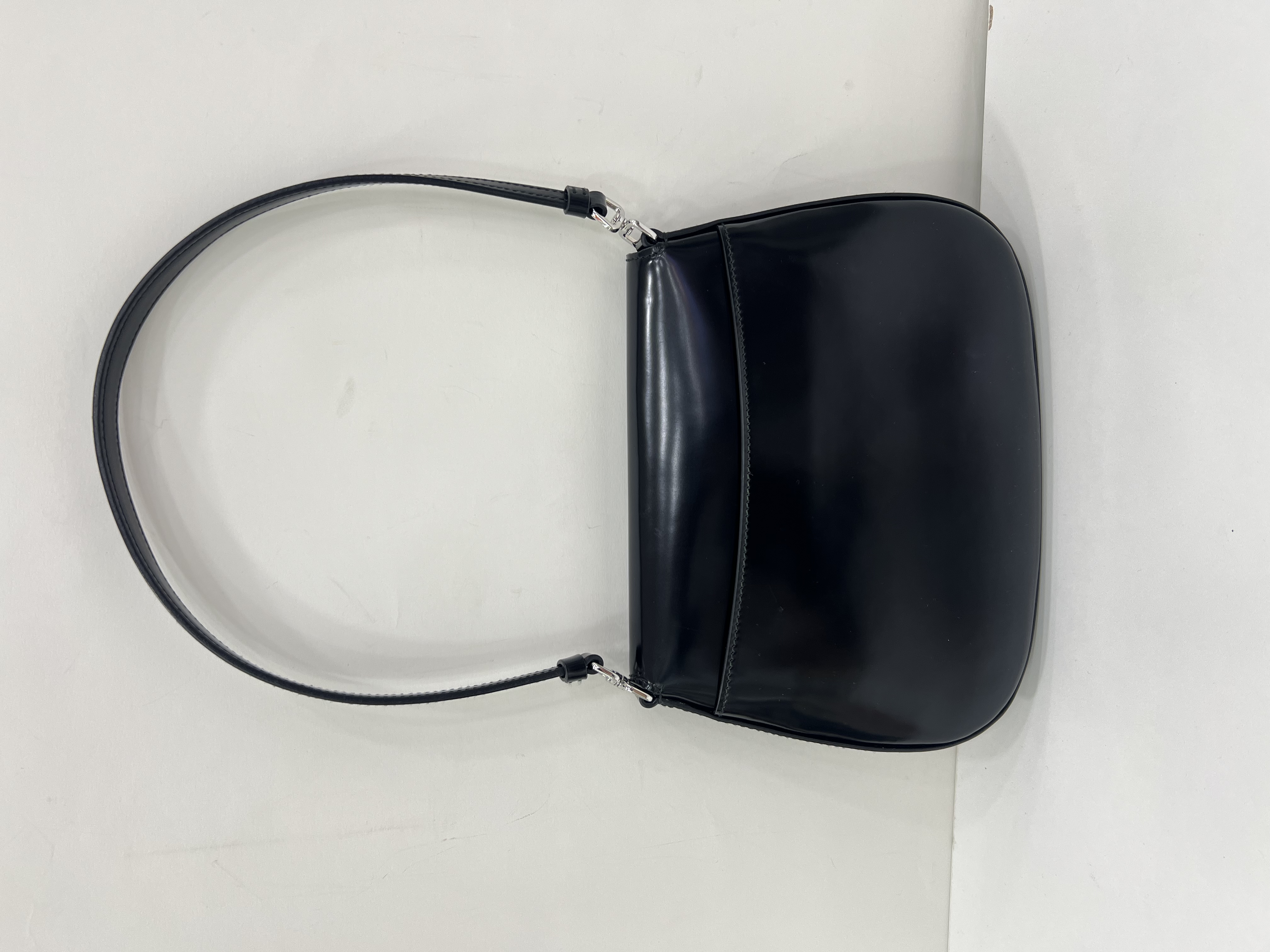 直播貨品 |  [1個-$100 2個-$300］E24