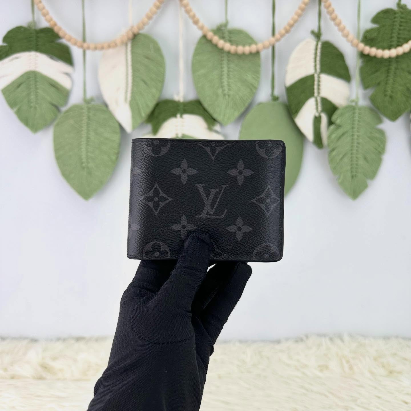 LV 🤍PRE OWNED Slender 黑色老花短銀包 晶片款🖤