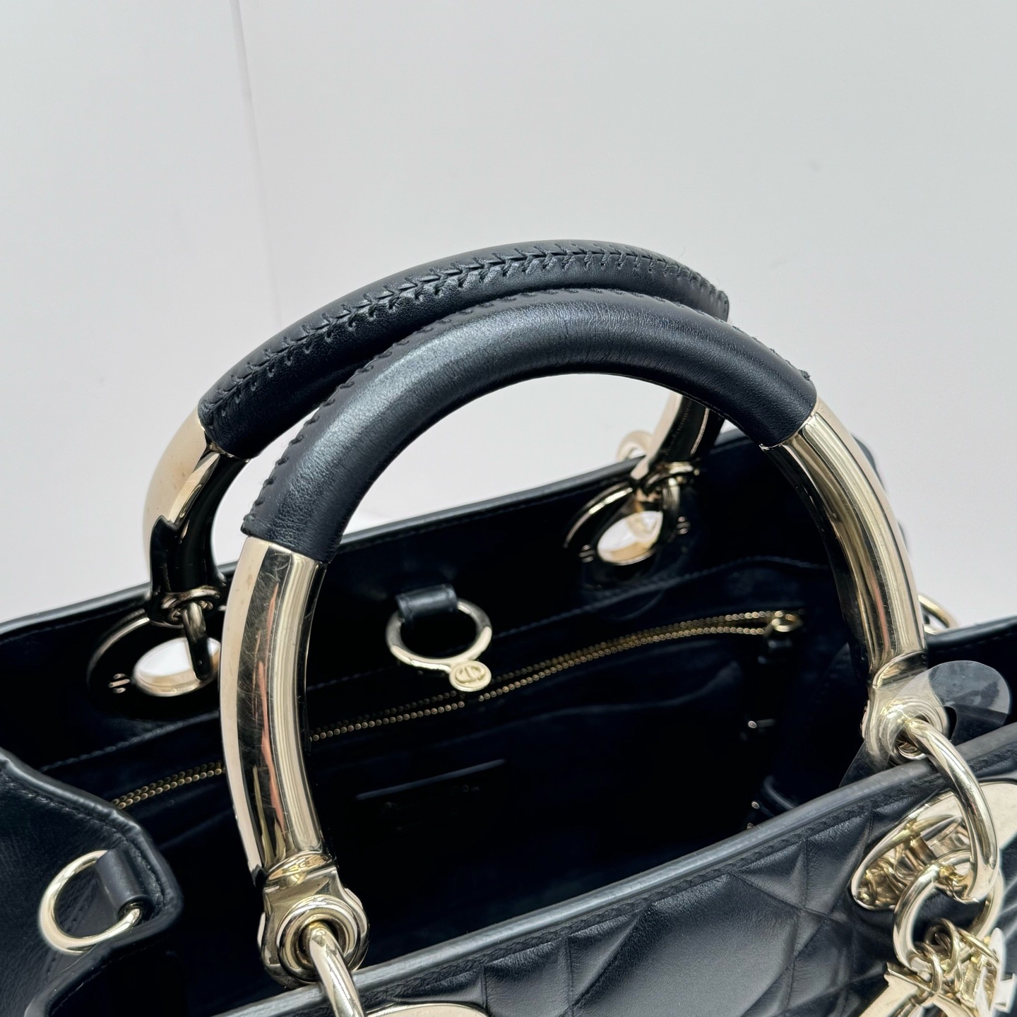 Pre-Owned Dior Lady 22 / Product Code: 26040716