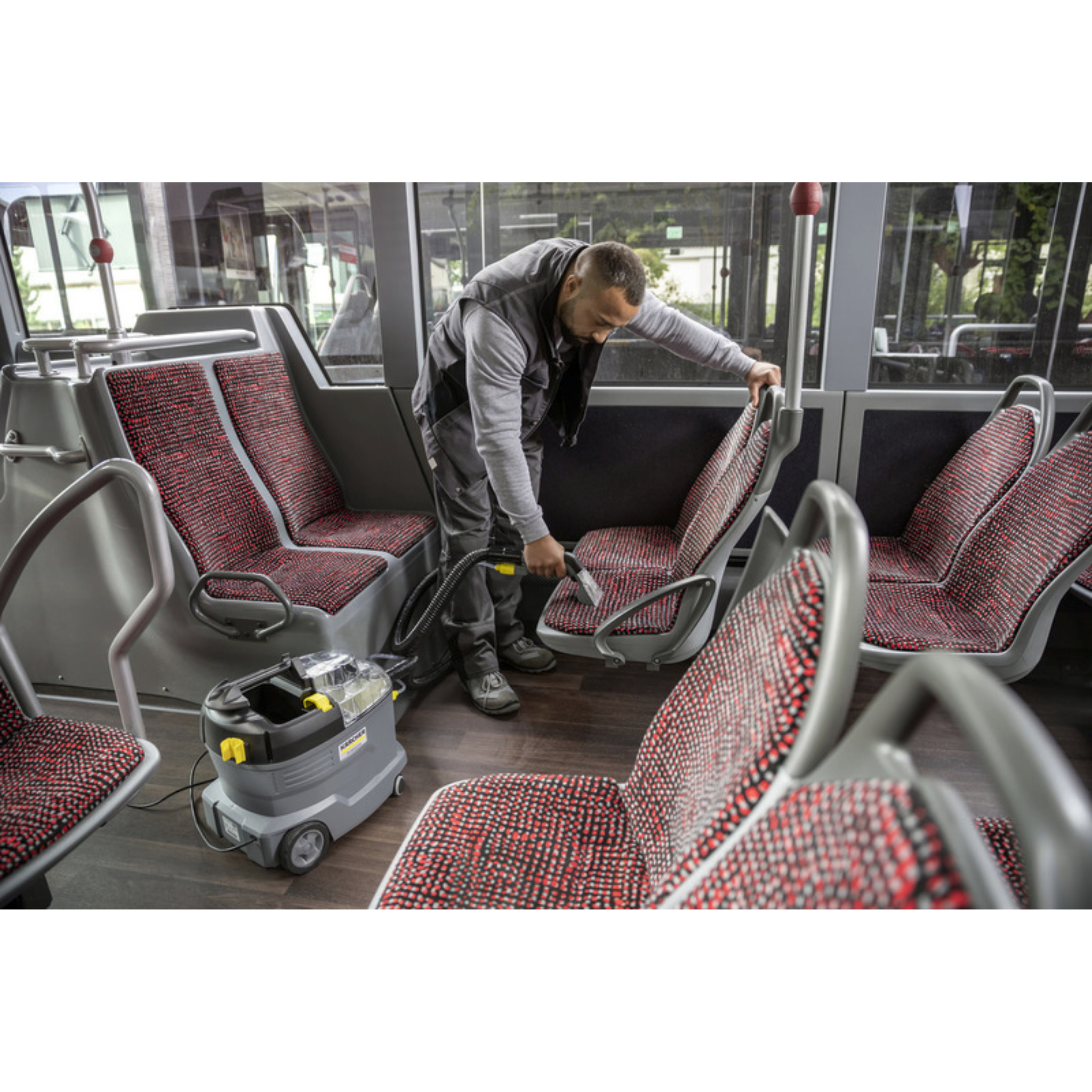 Karcher Puzzi 8/1 EU Spray Extraction Cleaner (Puzzi 8/1)