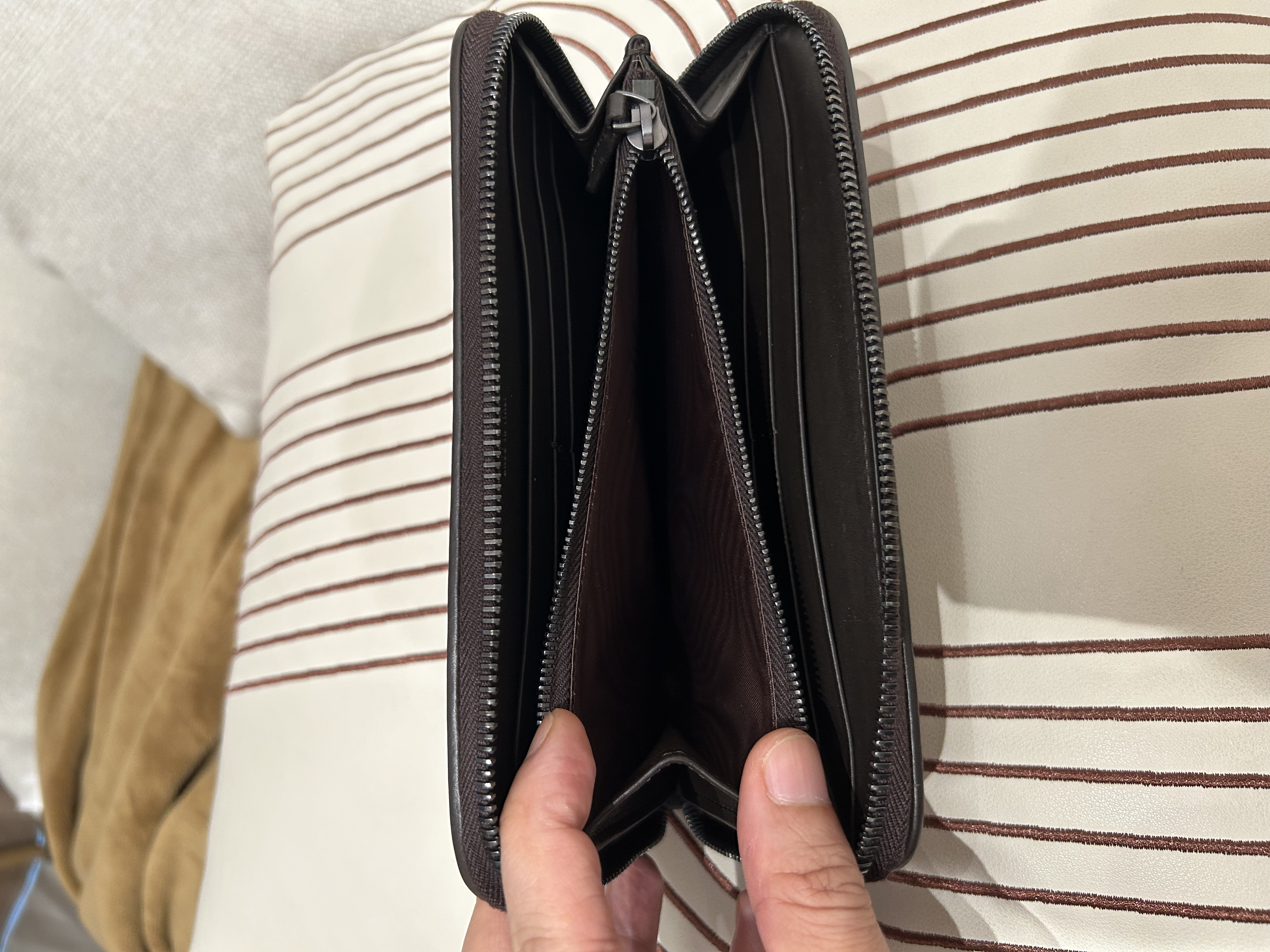 Bottega VETEGA LONG WALLET  100%Authentic ,95%new ✅dust bag