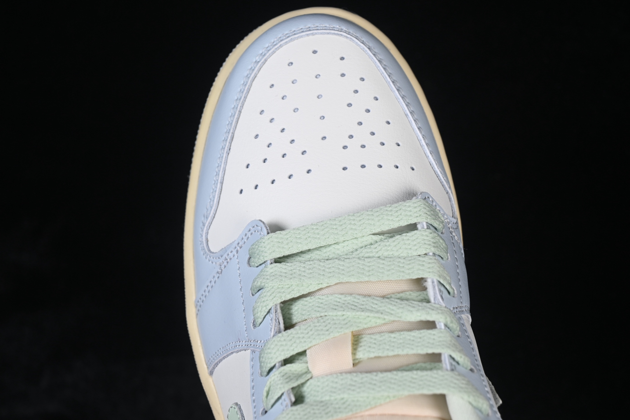 Nike Air Jordan 1 Low SE DC0774-108