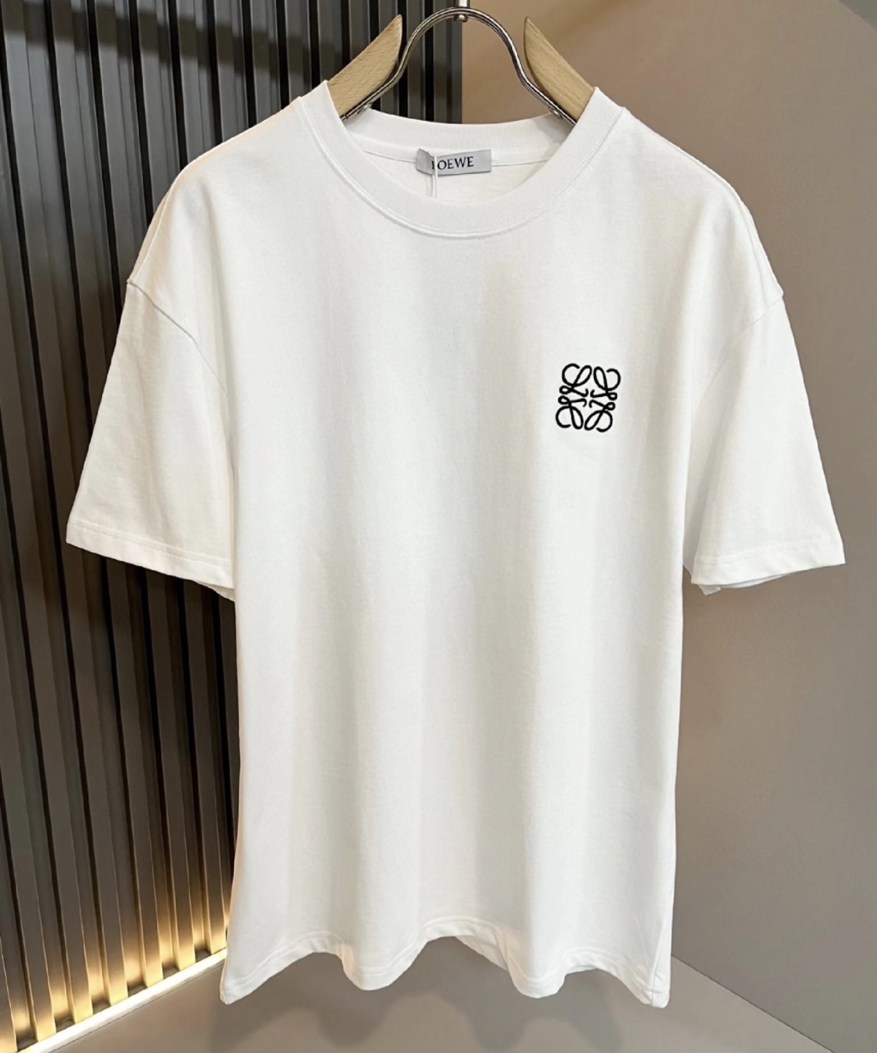訂貨🍒 Loewe 男裝 白色 logo tee 女生可著 Size XS/S/M/L