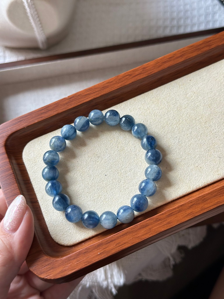 蓝晶石 ｜ Kyanite 