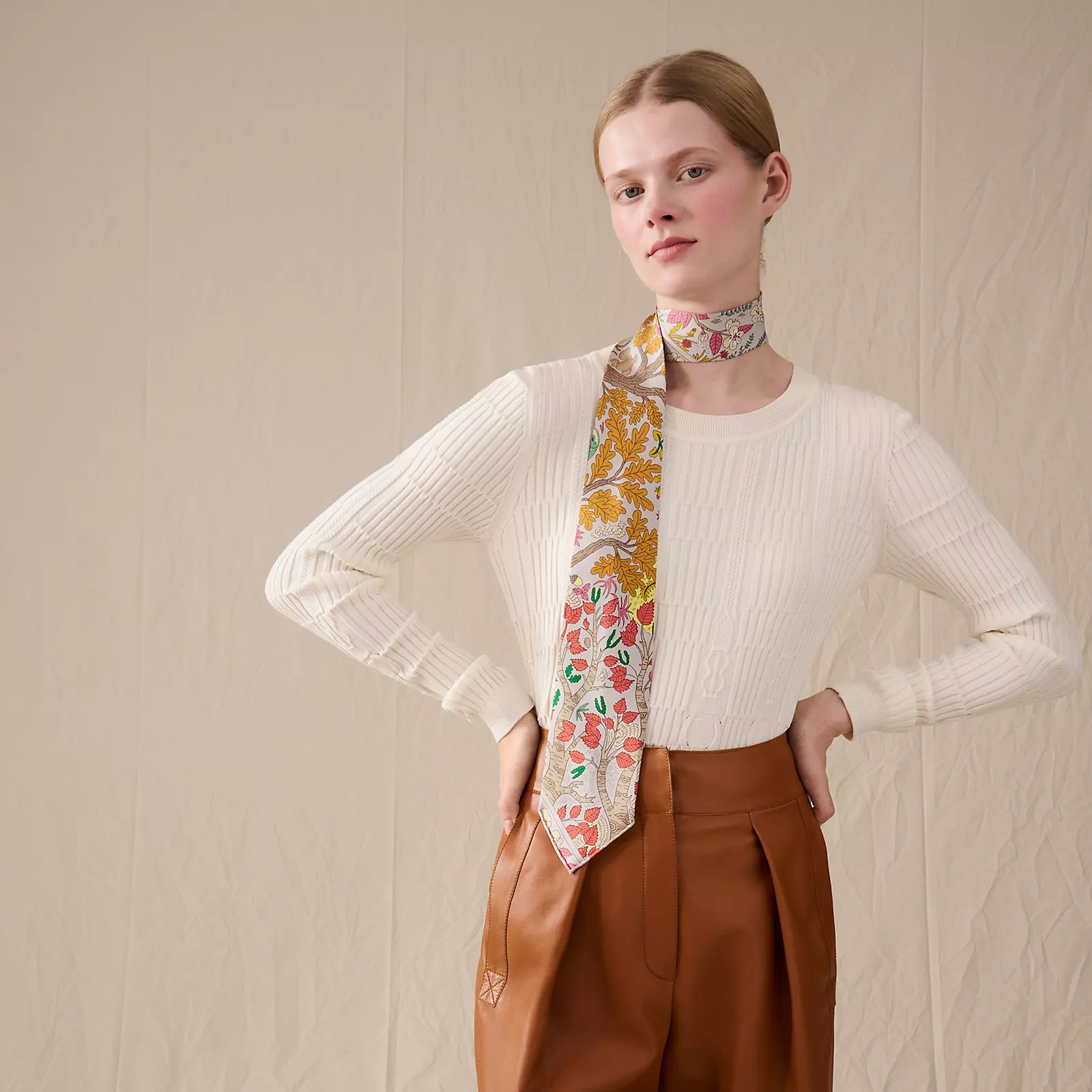 Hermès 全新🆕 100%絲 Dans les Bras de Selene圖案 Tie