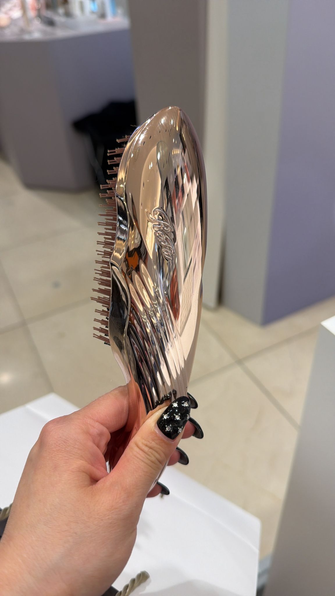 四月連線貨品 - 日本REFA  Ion Care Brush Premium 負離子乾濕兩用梳(連收納底座)