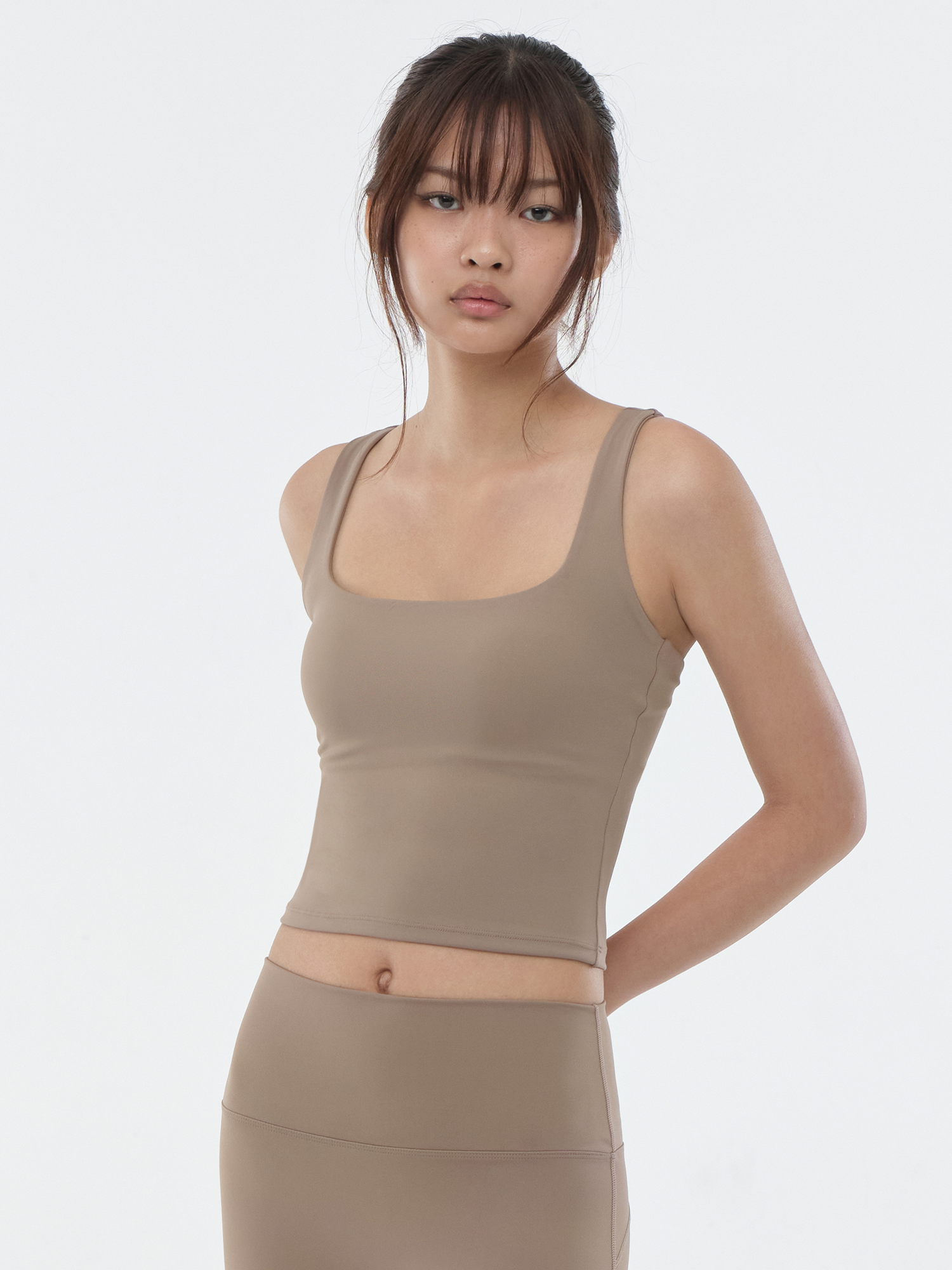 預購_Square-neck Cap Built-in Tank top by Conch
