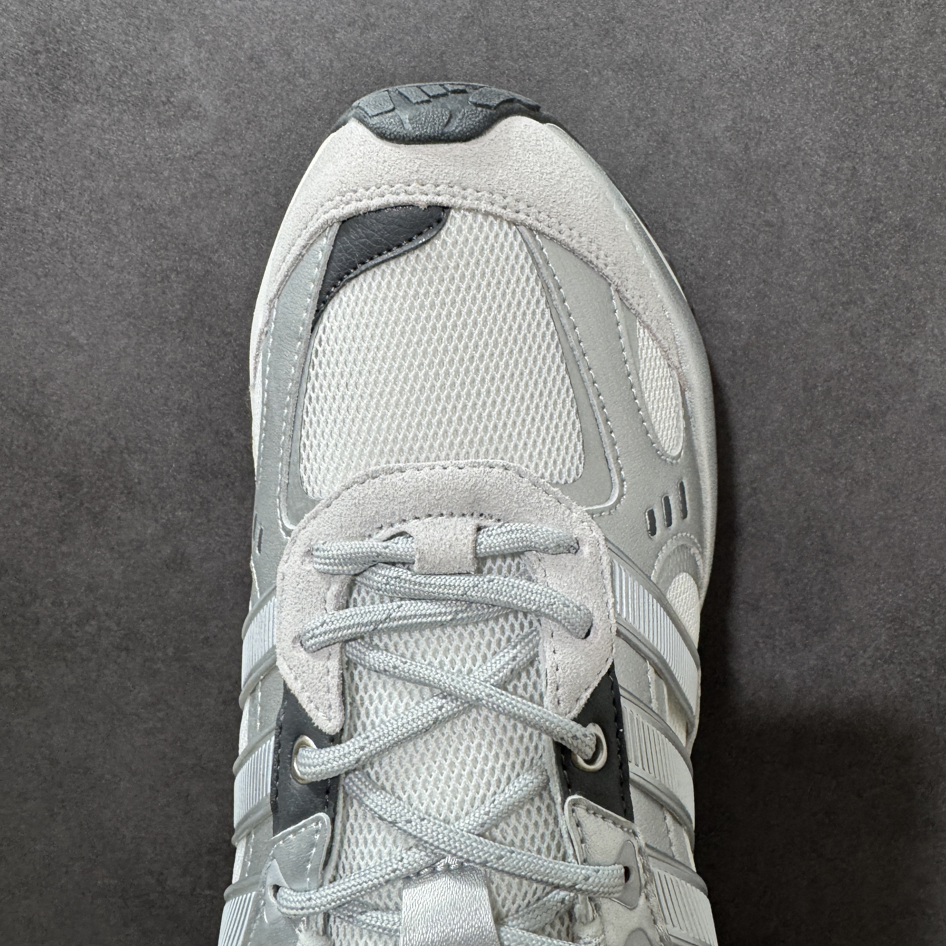 Adidas Shadow Fever JQ7622