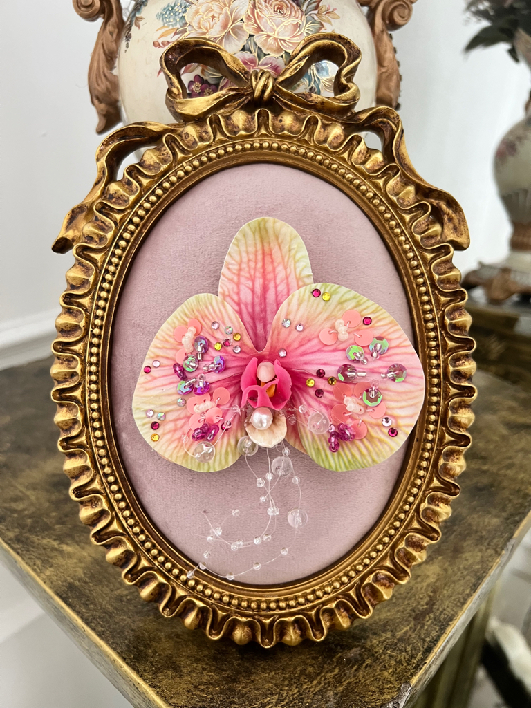 Spicybiskut x Fétiche Beaded Orchid Clips