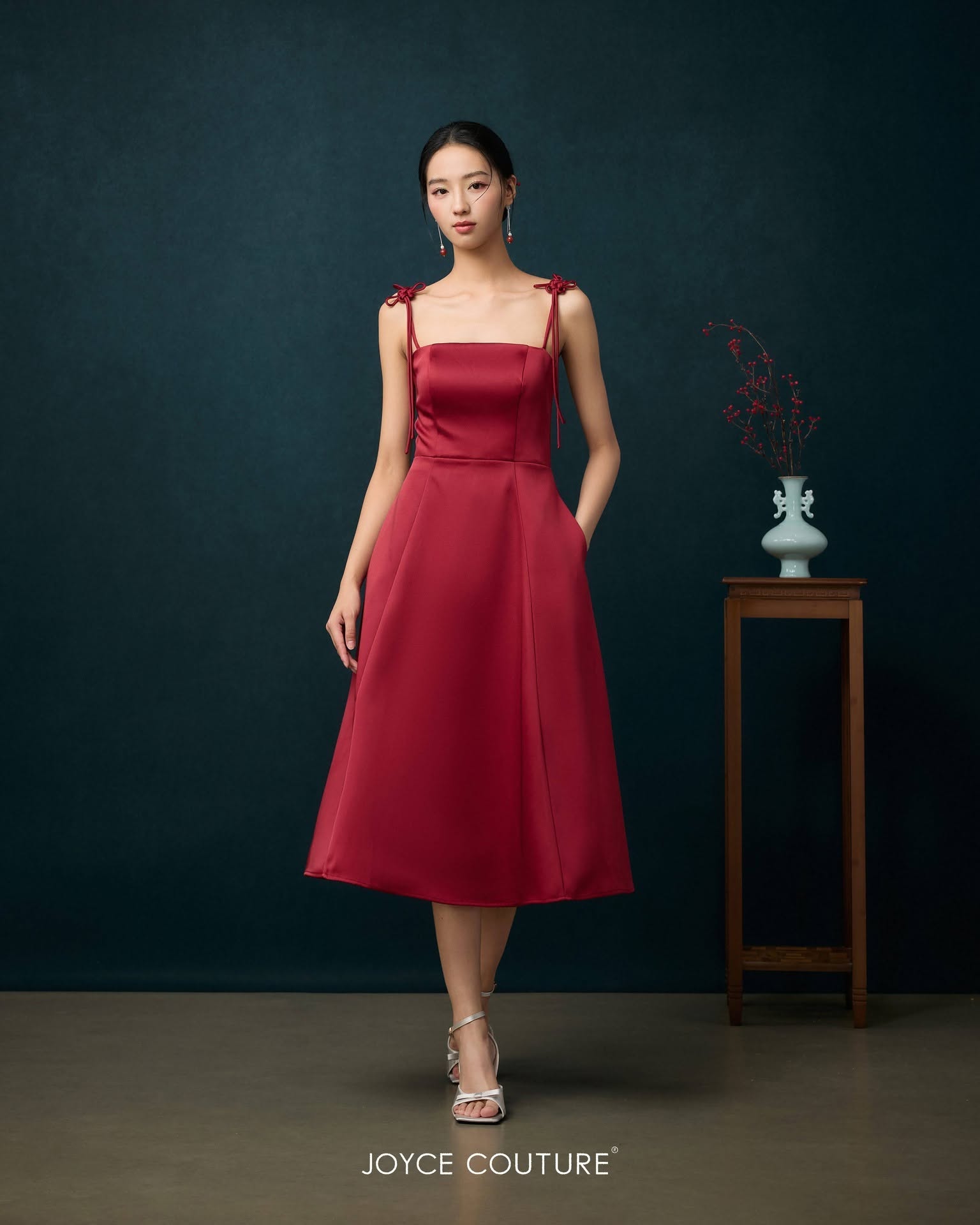 精致中国结吊带连身裙 D0100