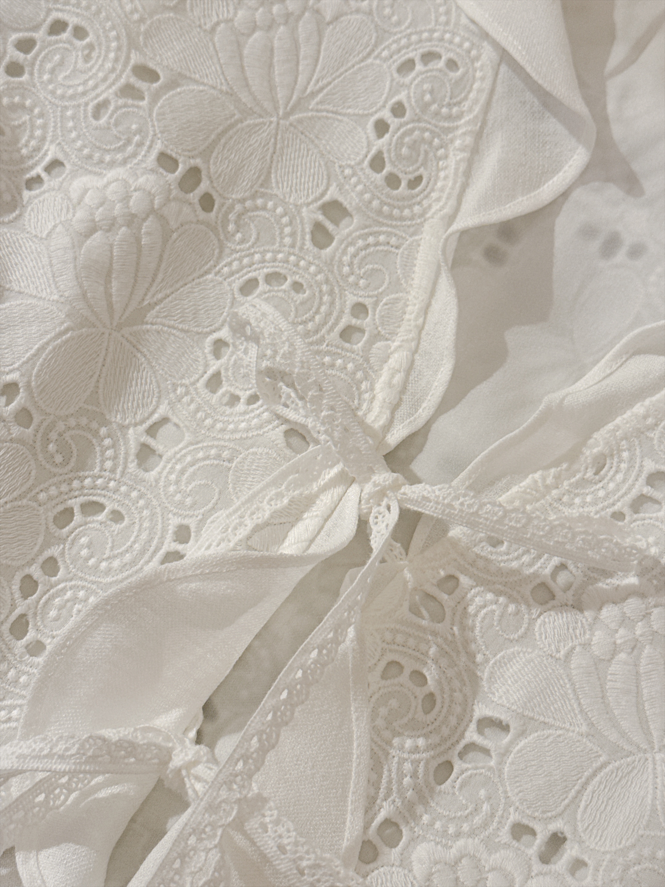 #HANNA-made# Broderie Anglaise Flutter Vest