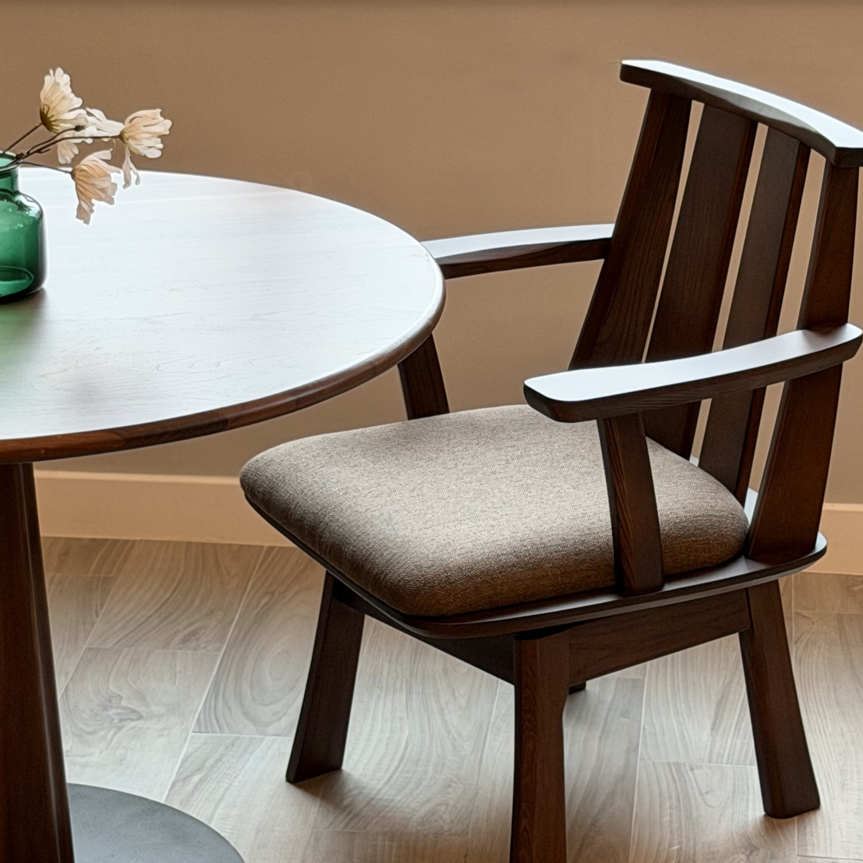 新品推介 COMFY Lounge Chair 