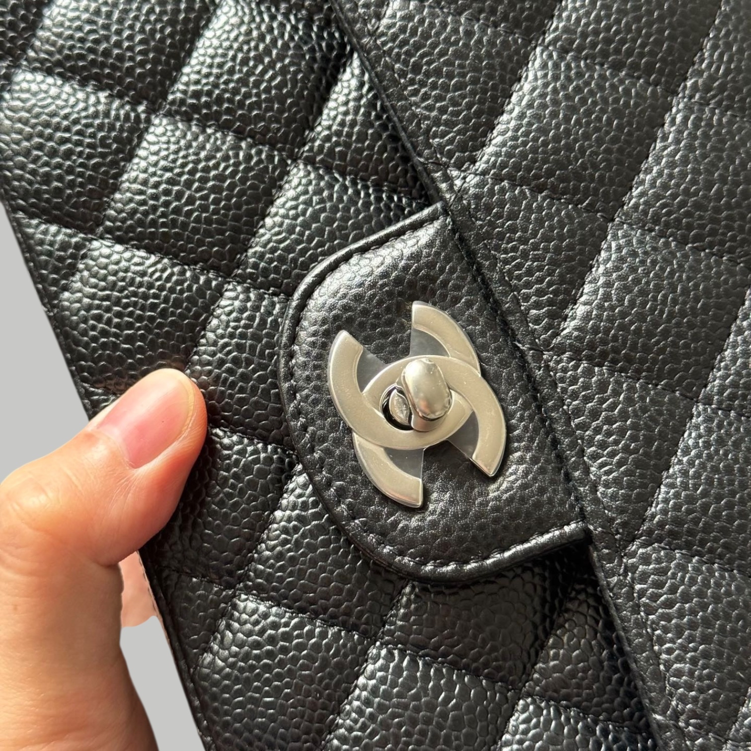 Chanel Caviar CF23銀扣