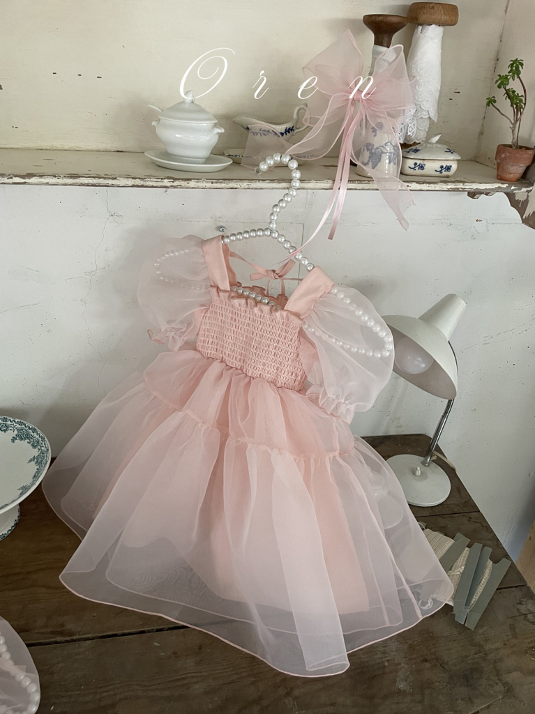 ☀️預訂 韓國直送☀️🇰🇷Oren兩色歐根紗泡泡袖包屁裙/連身裙