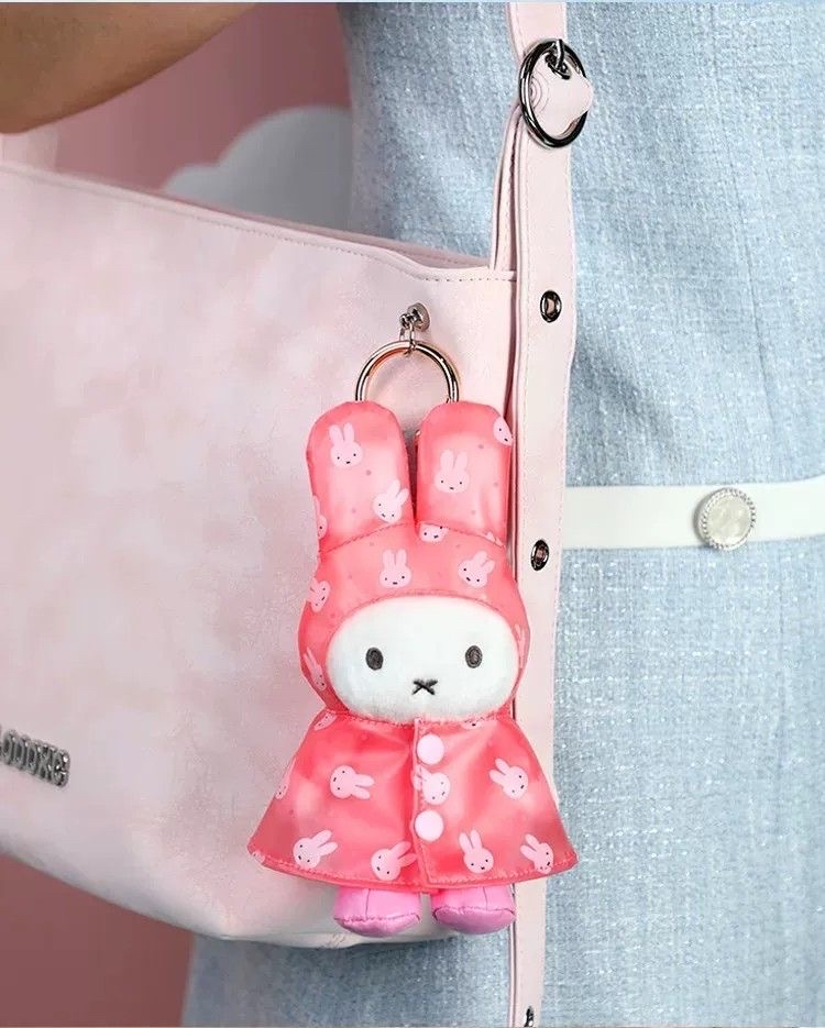新登場 Miffy  雨衣掛件公仔盲盒 指定款式 (需拆盒拆袋確定)