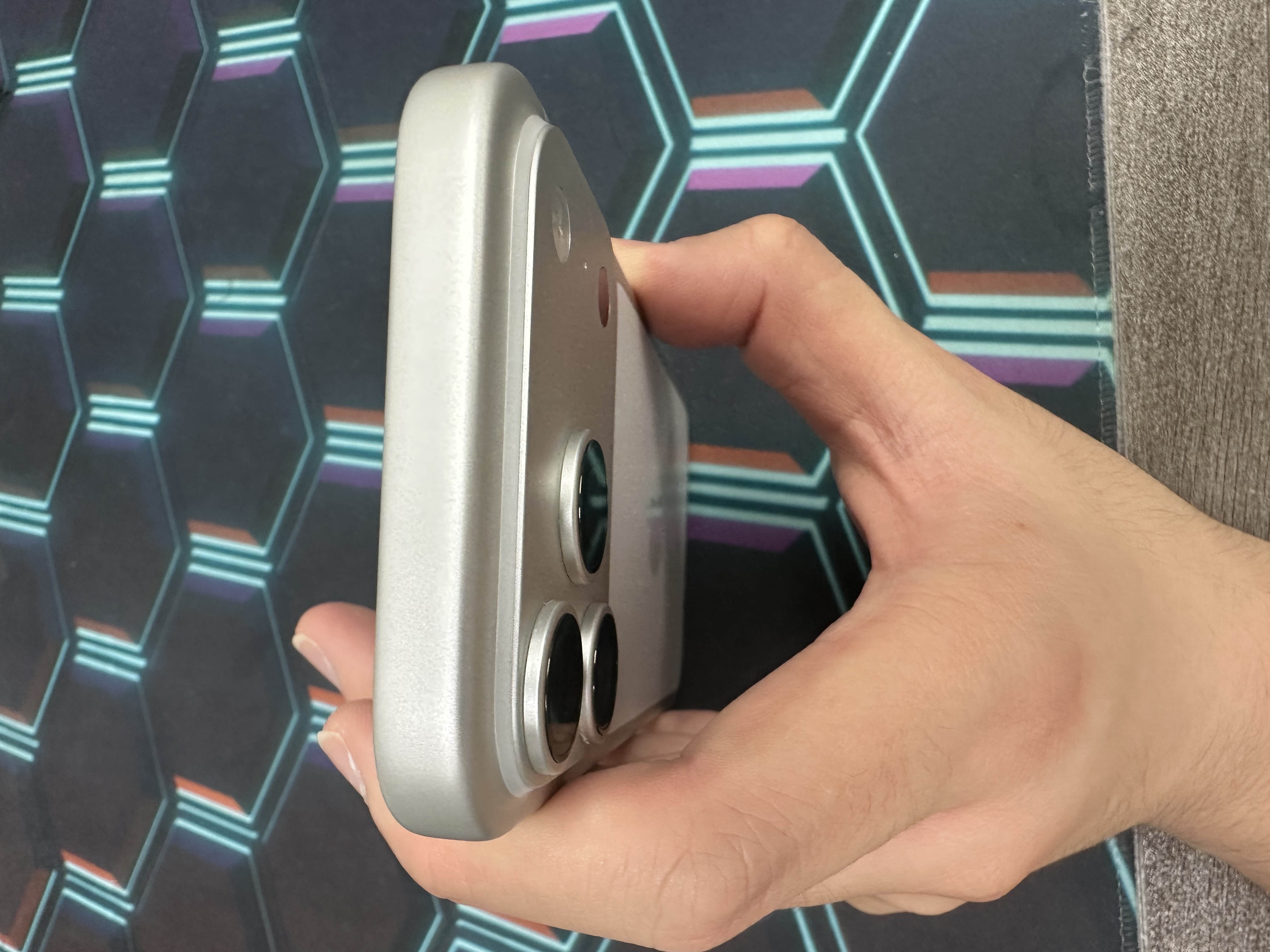*8057 17 Pro 完美機 512GB 電93 銀色 sliver