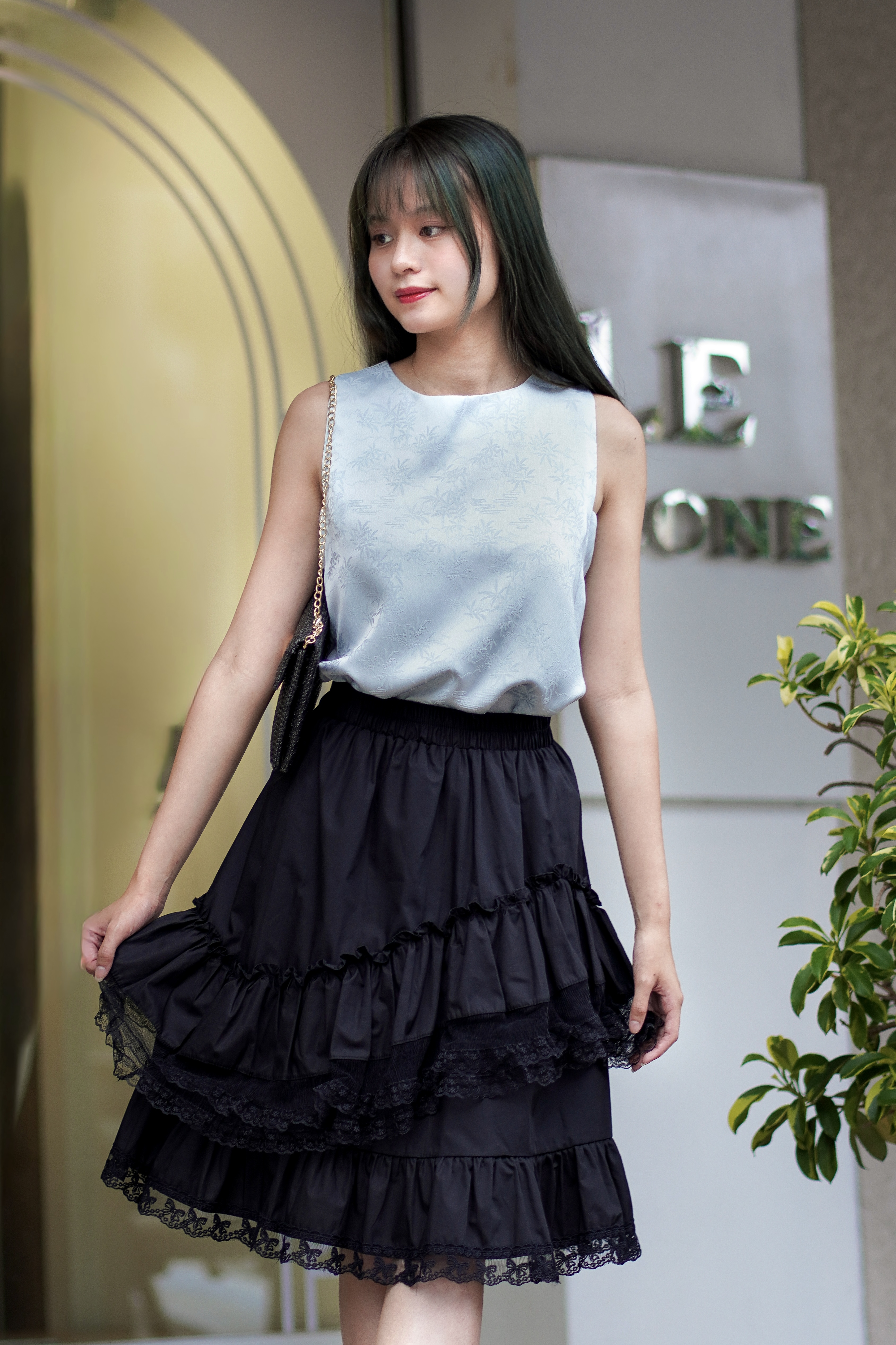 942 Lace Tiered Midi Skirt