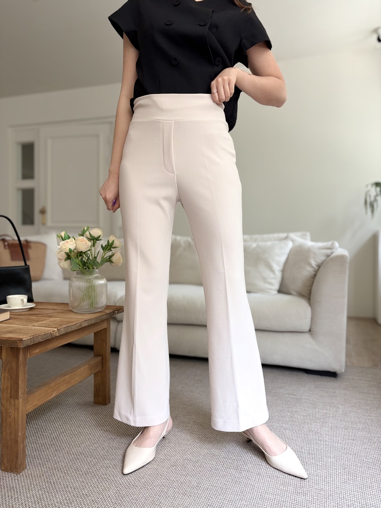 Pull-On Stretch Pants (Light Beige)