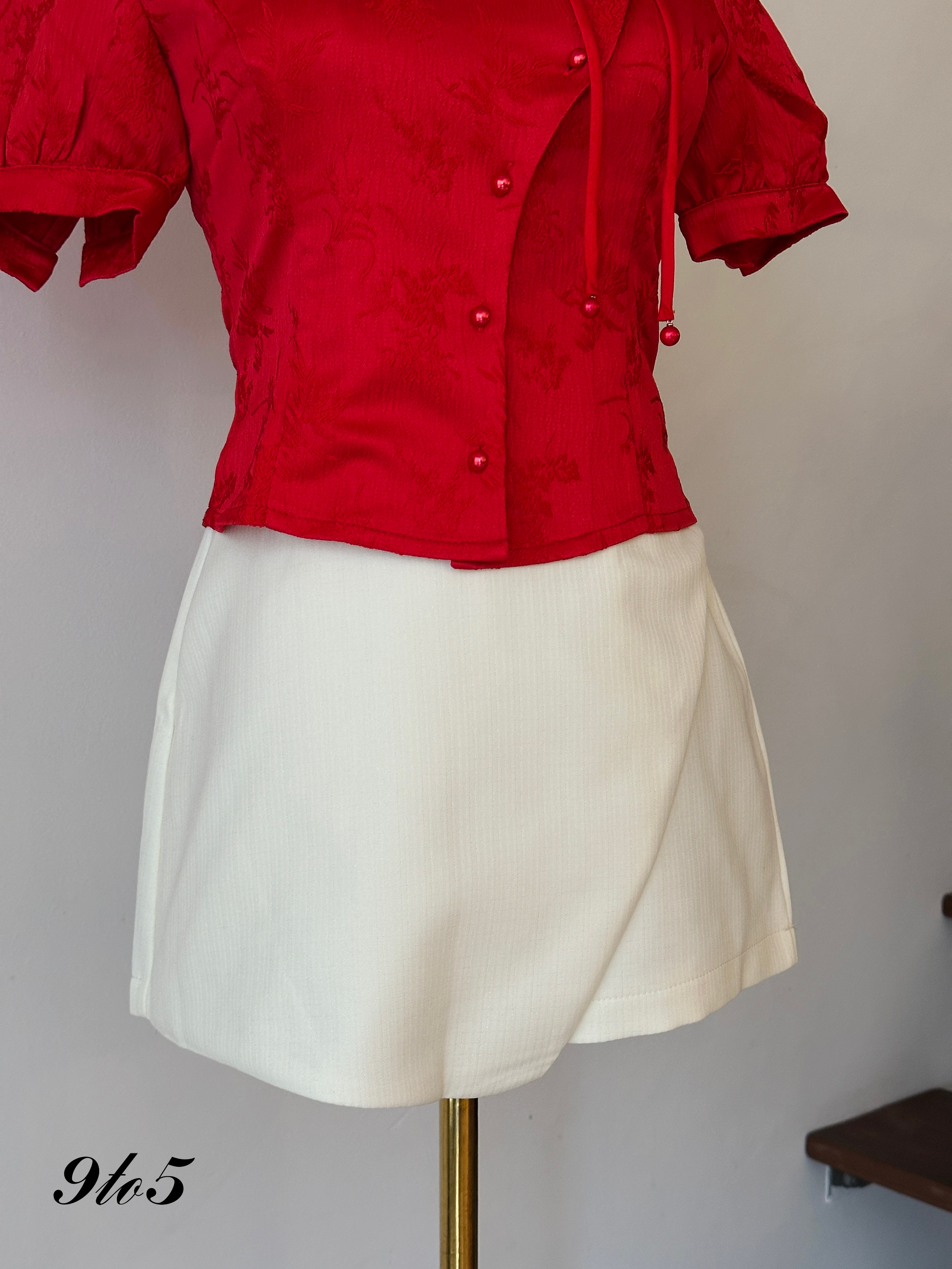 S1783 A Line Short Skort - Cream & Maroon