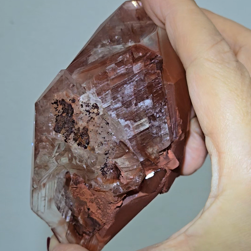 Red diamond calcite with stunning rainbows - CC48