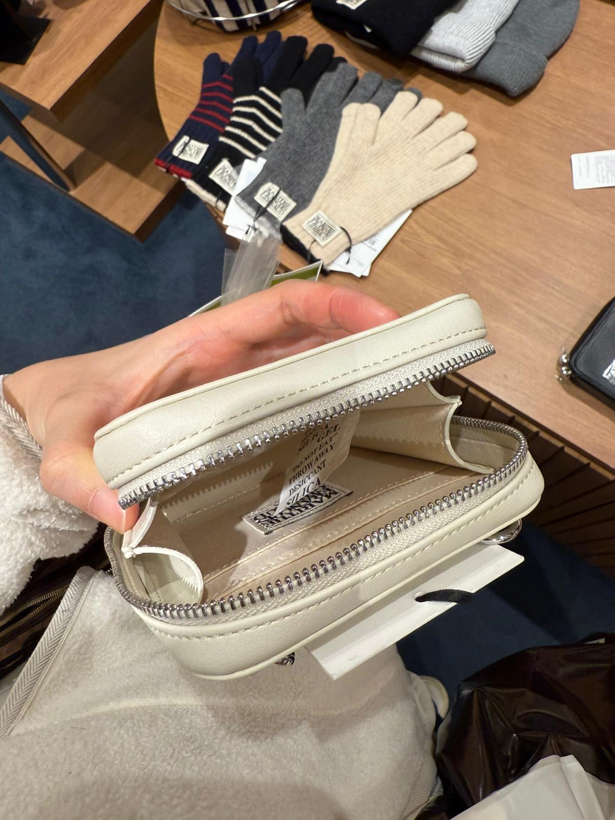 Marithe Classic Logo Chain Zip Wallet