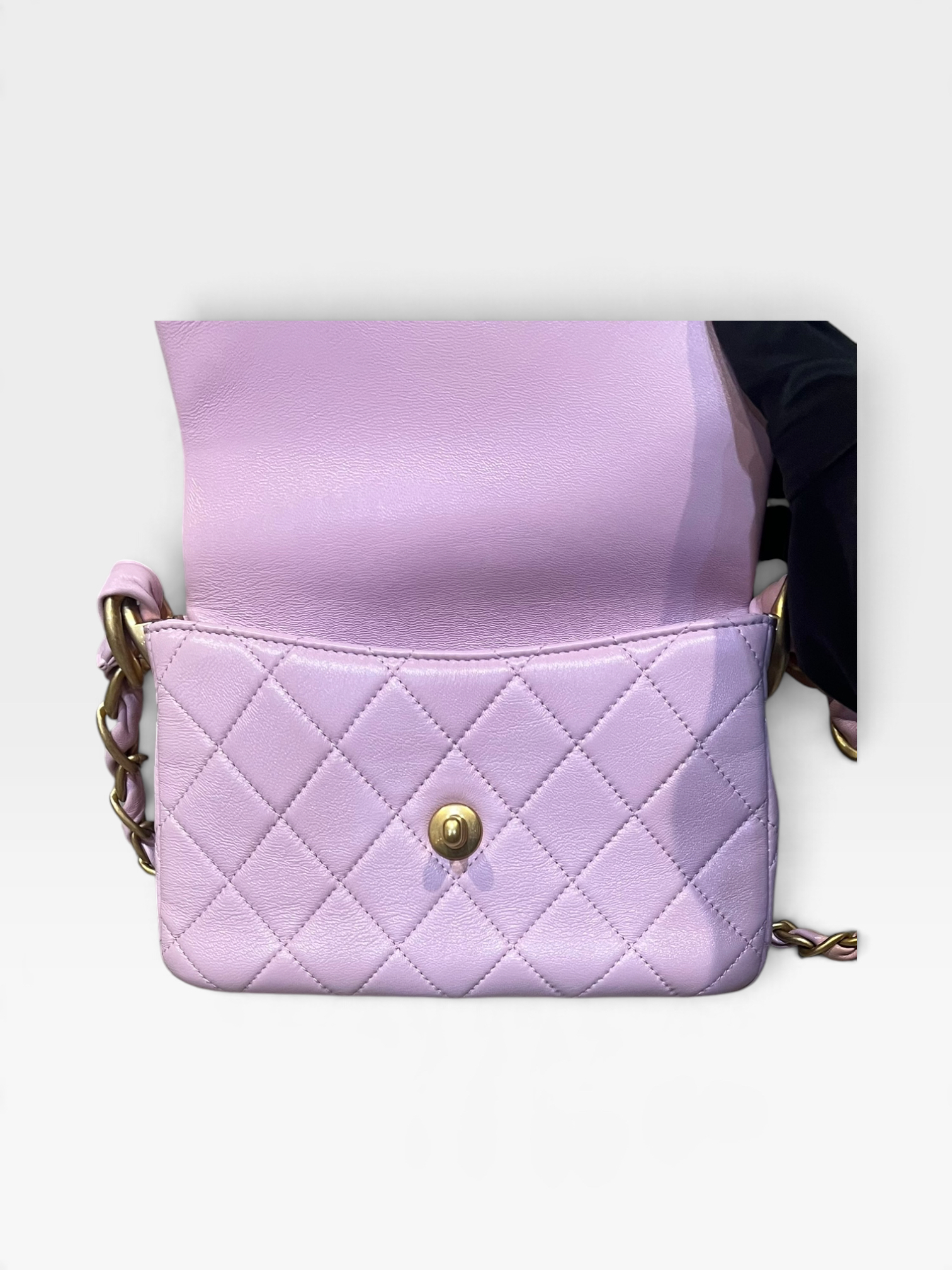 Pre-Owned Chanel Pink Quilted Calfskin/K9903