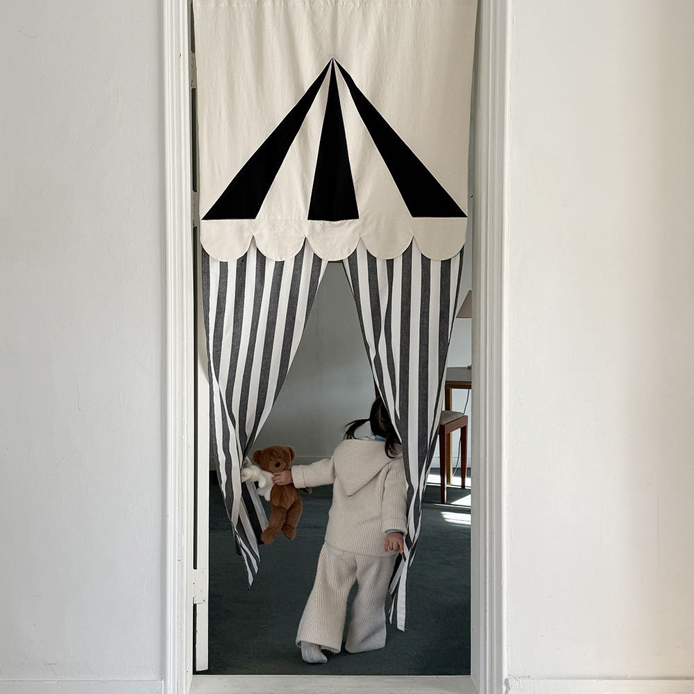 Circus door curtain - Black