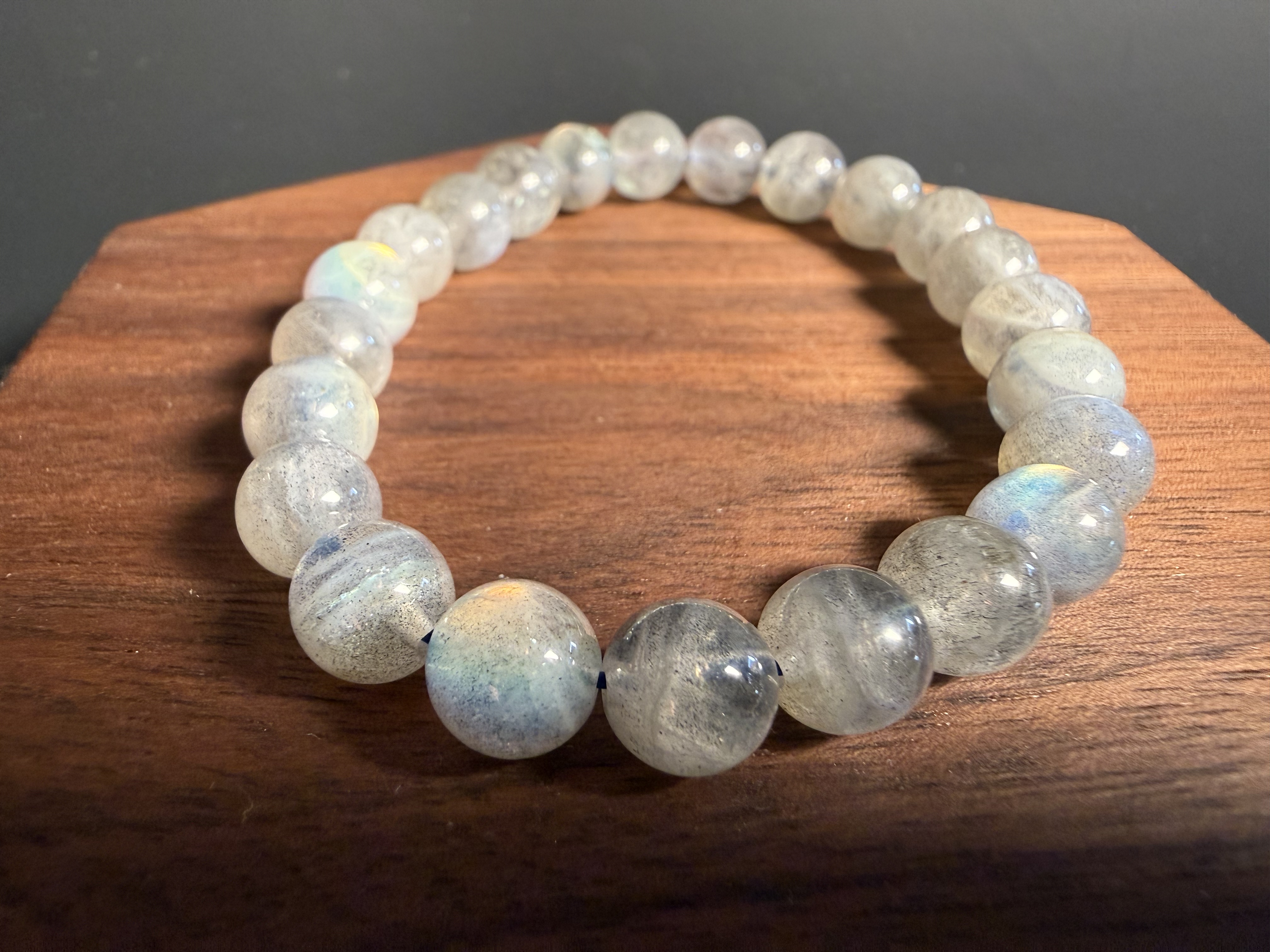 灰月光手串 (8mm) (Option 2)