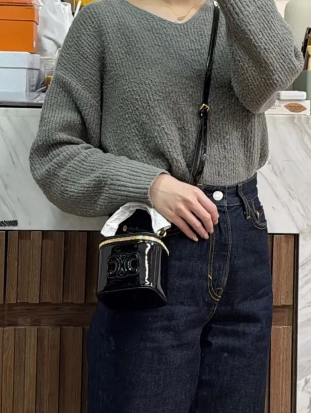 Celine triomphe mini vanity patent black 全新 特價 HKD 4800