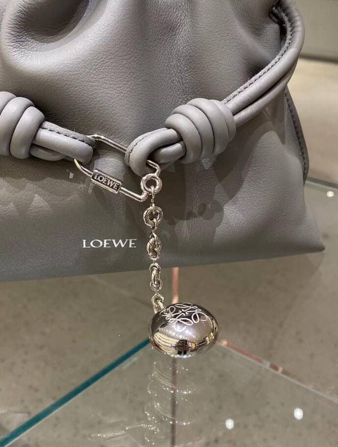 Loewe 罗意威 Squeeze 手袋系列