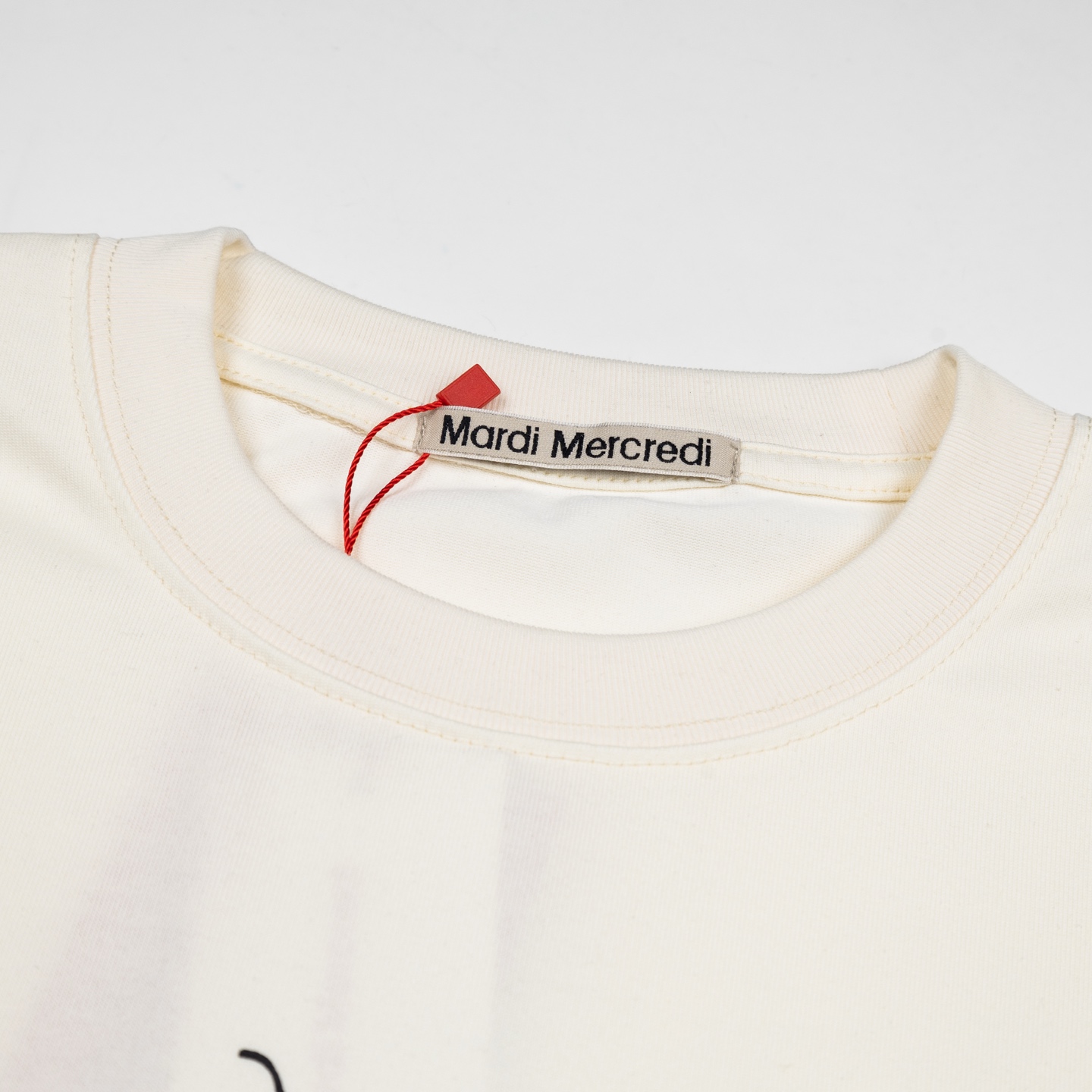 Mardi Mercredi Ddanji Twin Dachshund Graphic Tee