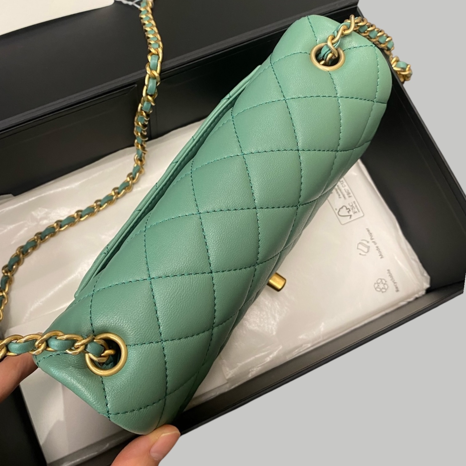 Chanel Lambskin 金球