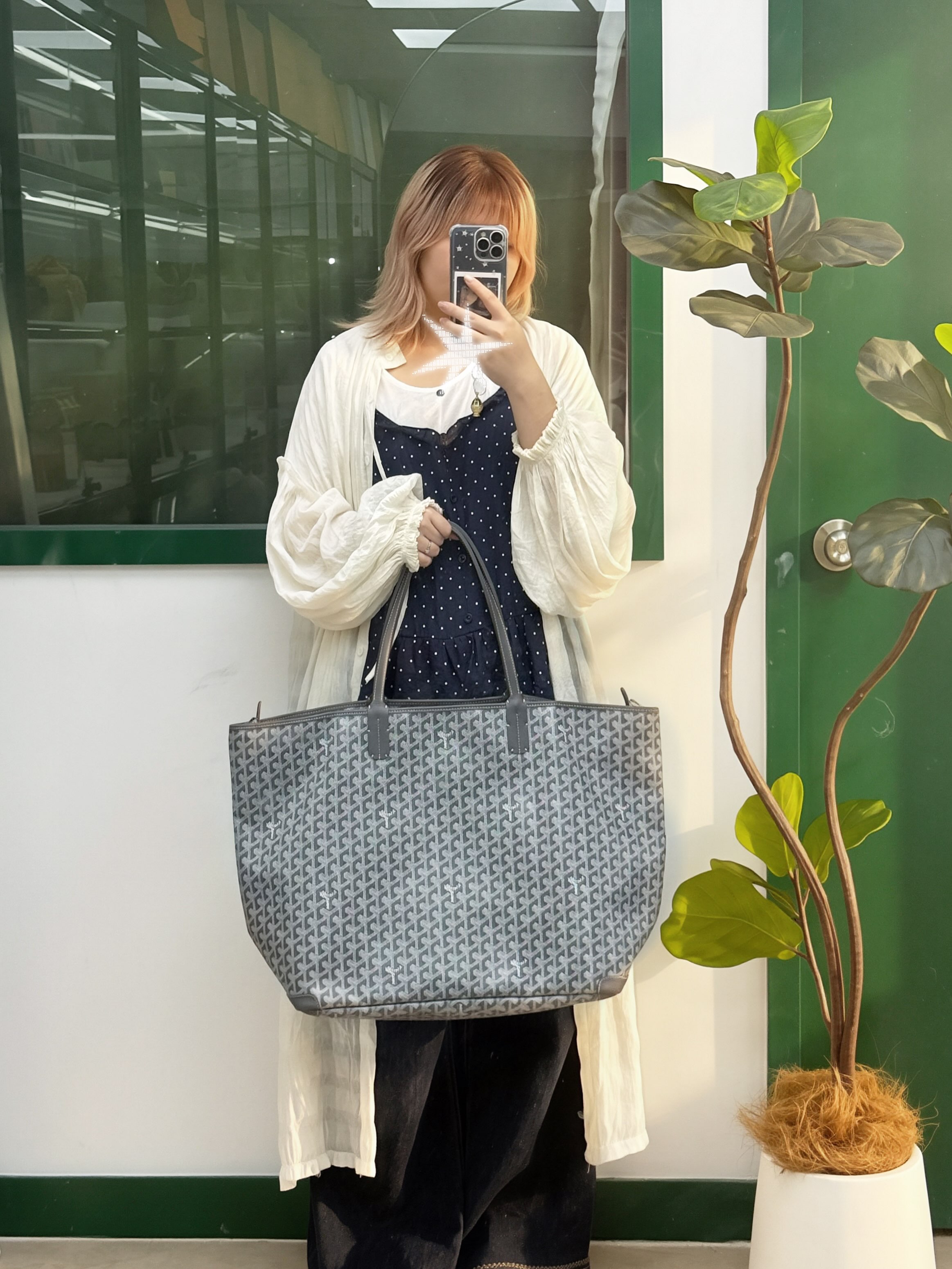 👜 PRE OWNED 🛍️灰色artois tote gm size 有鎖頭鎖匙 有塵袋🩶 
