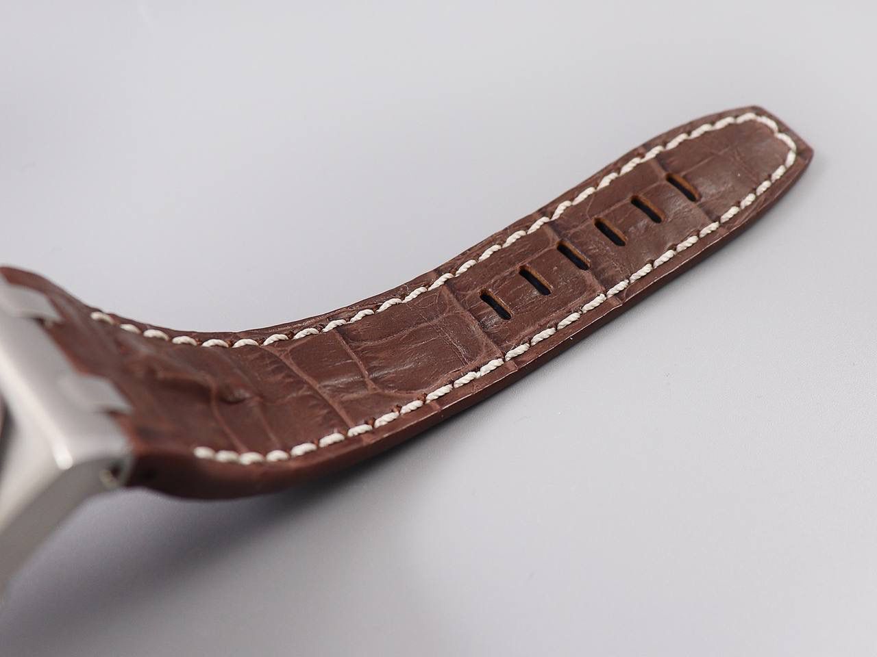 AP 26470st巧克力V2版经典a p计时款式之一 搭载复刻原版3126机芯 直径42mm 厚度15.6mm 🔥注：JF的所有3126机芯系列是目前市面上壳身最薄和复刻程度最强的版本🔥🔥