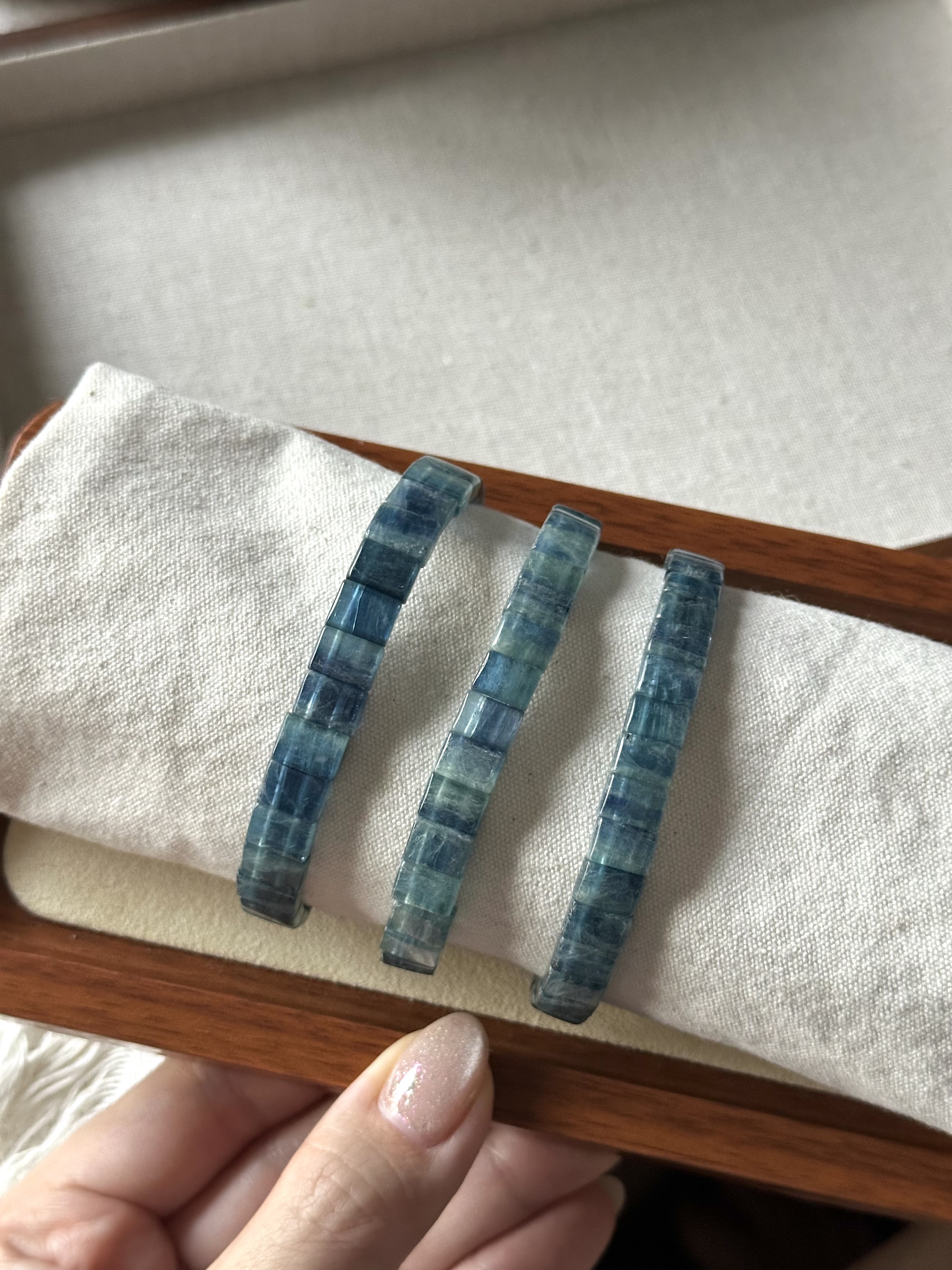 蓝绿蓝晶石手排｜ Blue Green Kyanite Bangle