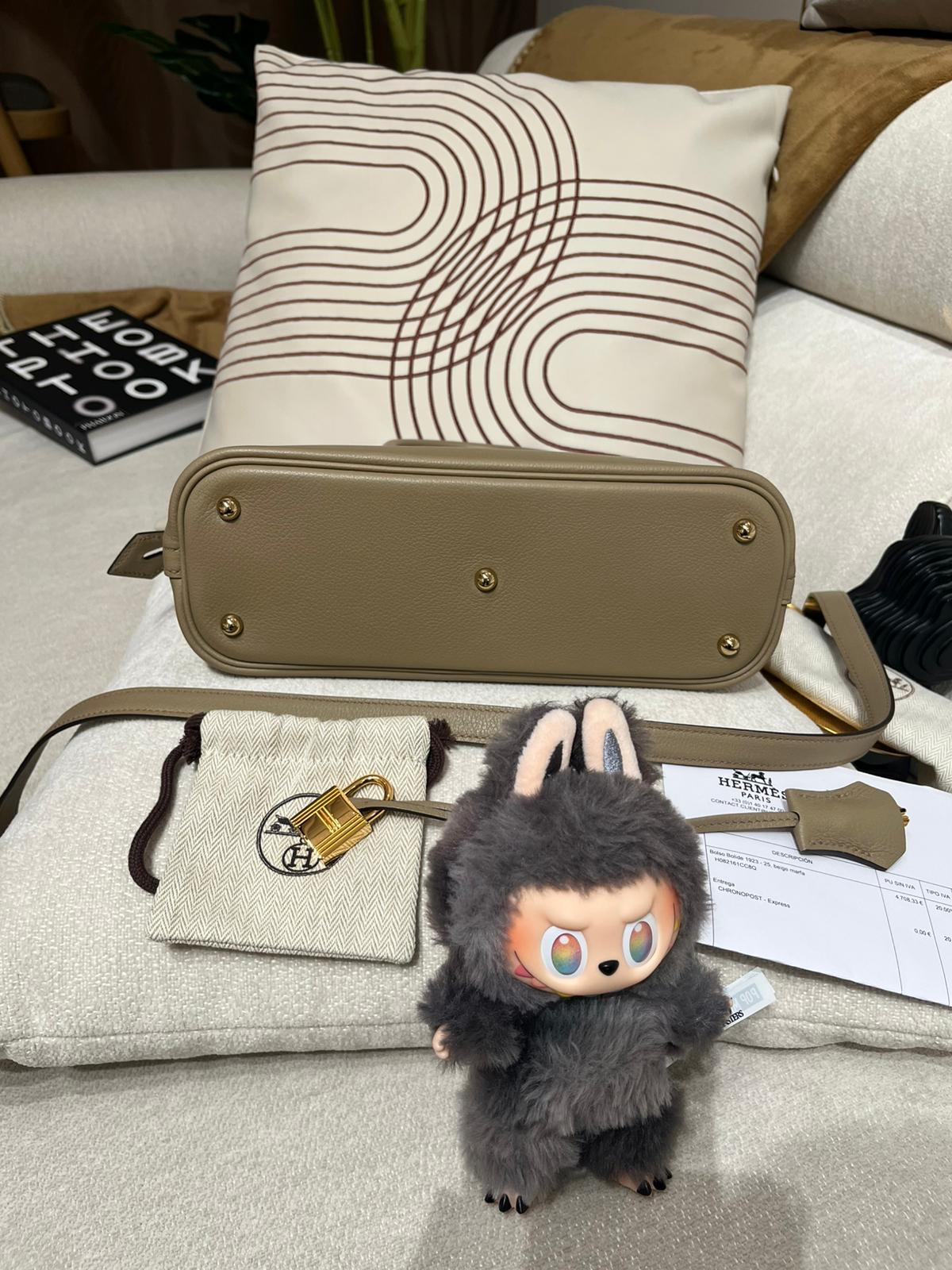 Hermes Bolide 25 STAMP W,marfa 馬爾法米金扣 100%Authentic, 98%new ✅收據✅Key lock✅dust bag ✅box