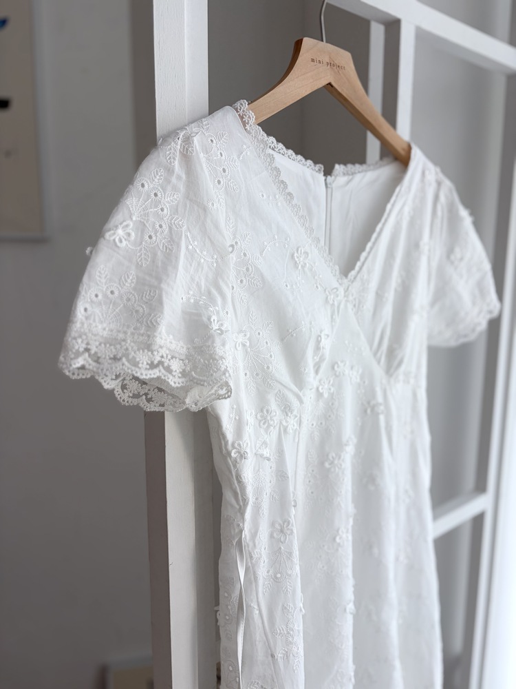 Aurelie Embroidered Dress (White)