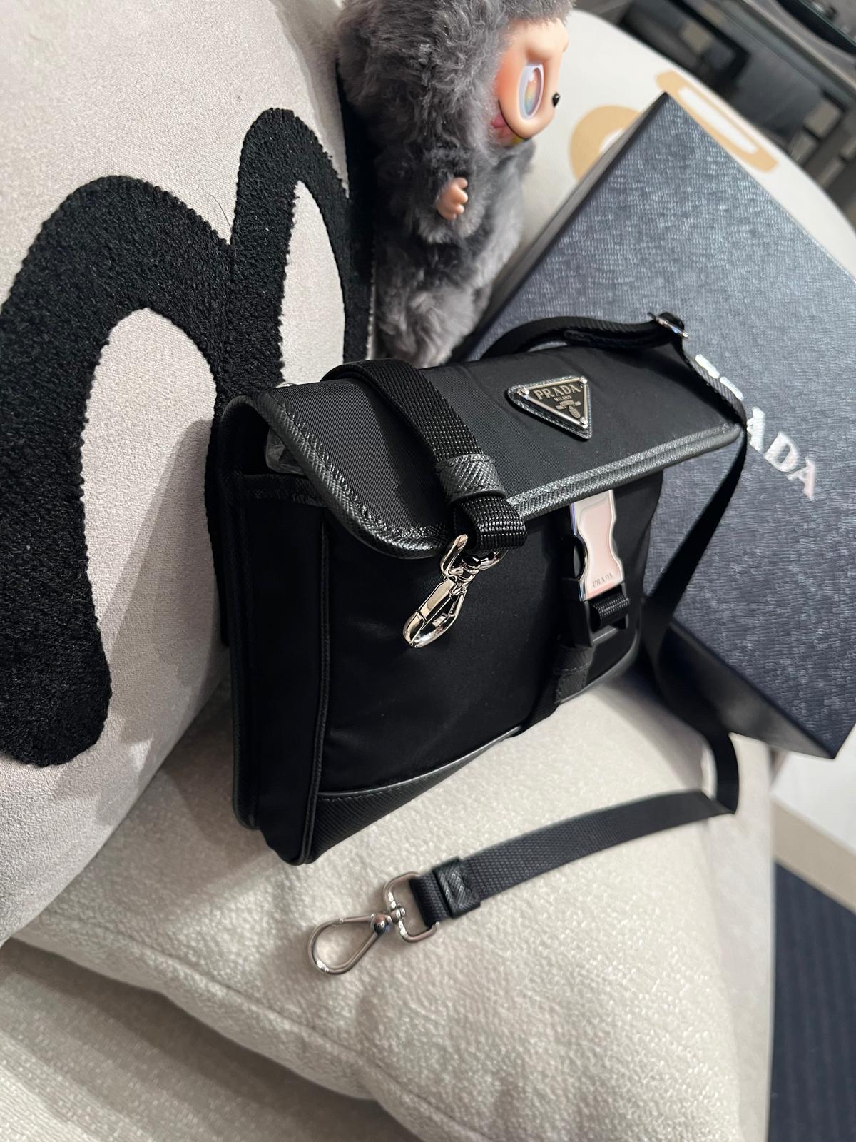全新 Prada Nylon Crossbody Bag 100%Authentic, Brand New ✅Box