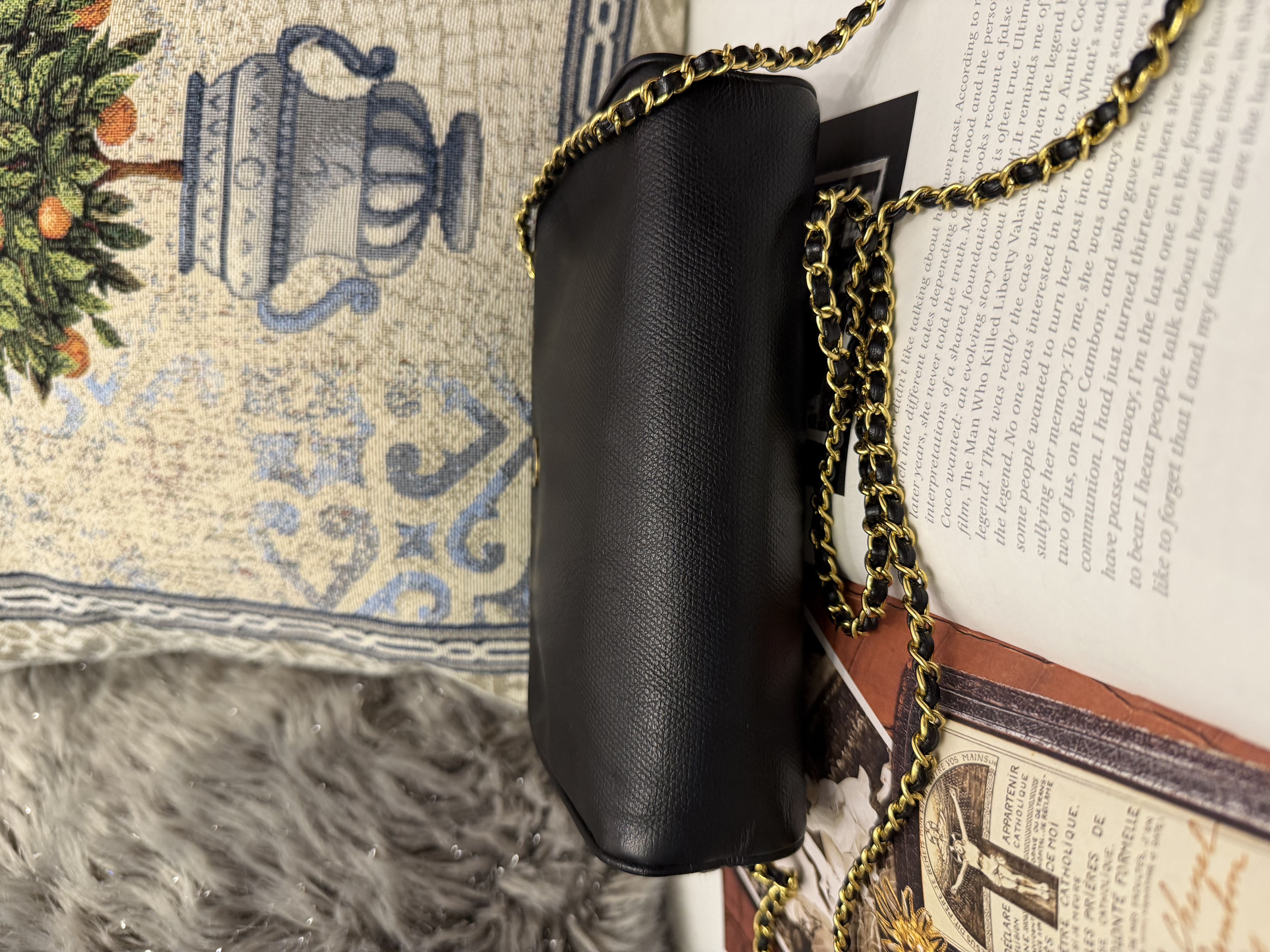 vintage chanel chanel leather vanity bag 