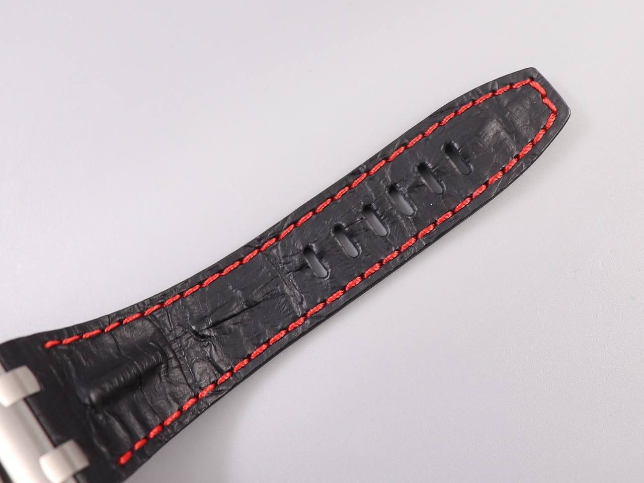 A P26470st黑面红秒V2版经典a p计时款式之一 搭载复刻原版3126机芯 直径42mm 厚度15.6mm 🔥注：JF的所有3126机芯系列是目前市面上壳身最薄和复刻程度最强的版本🔥🔥