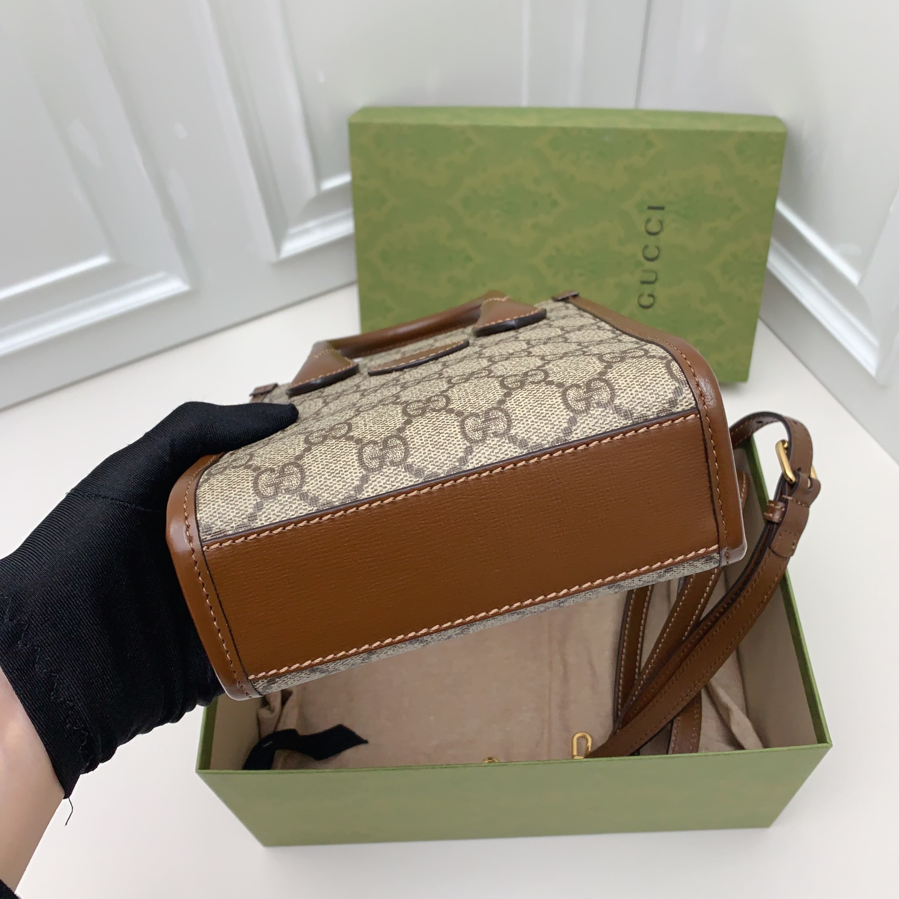 【預訂貨品】GUCCI 老花琴譜包