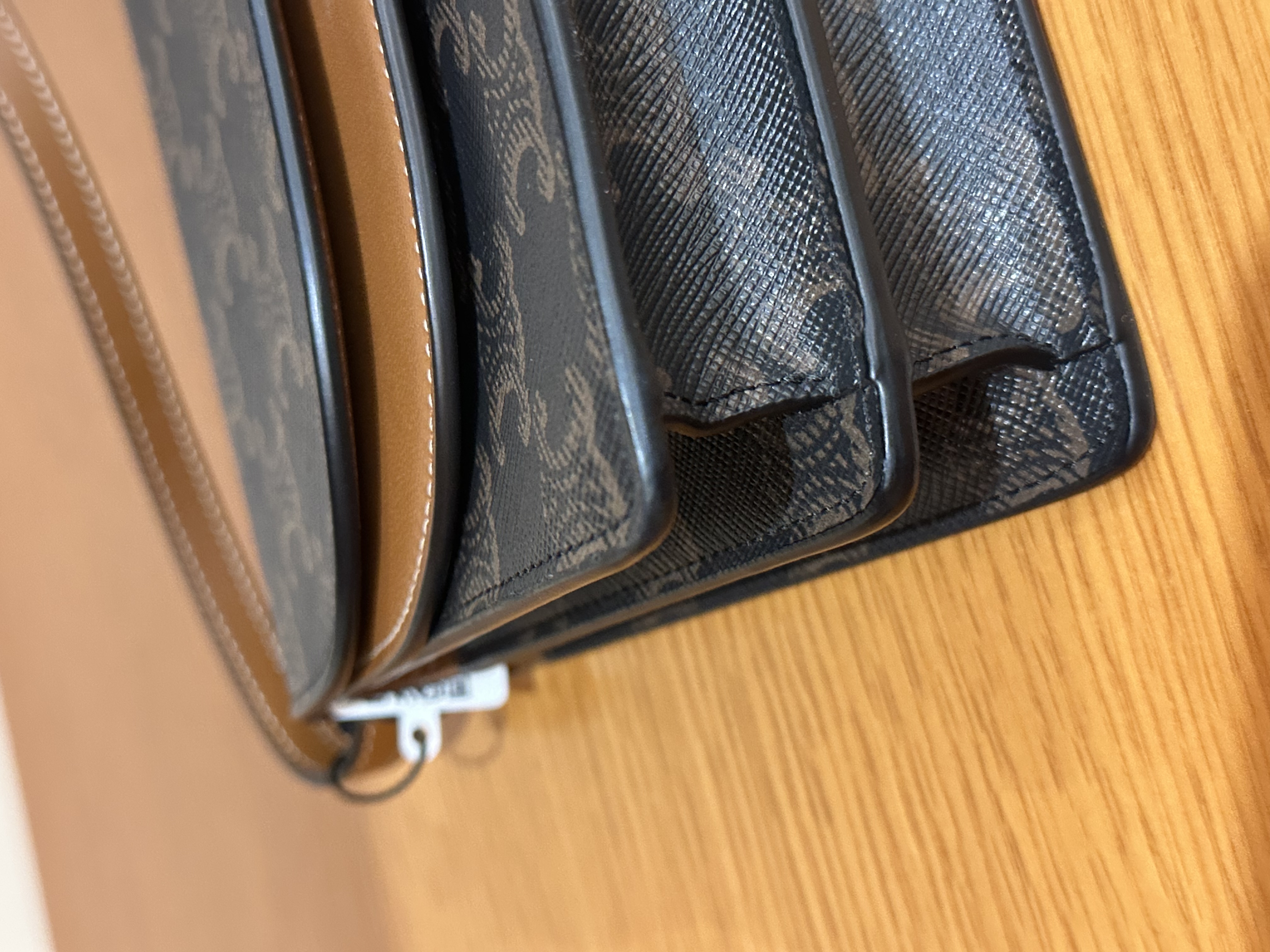 直播貨品 |  [1個-$100 2個-$300］ HH16